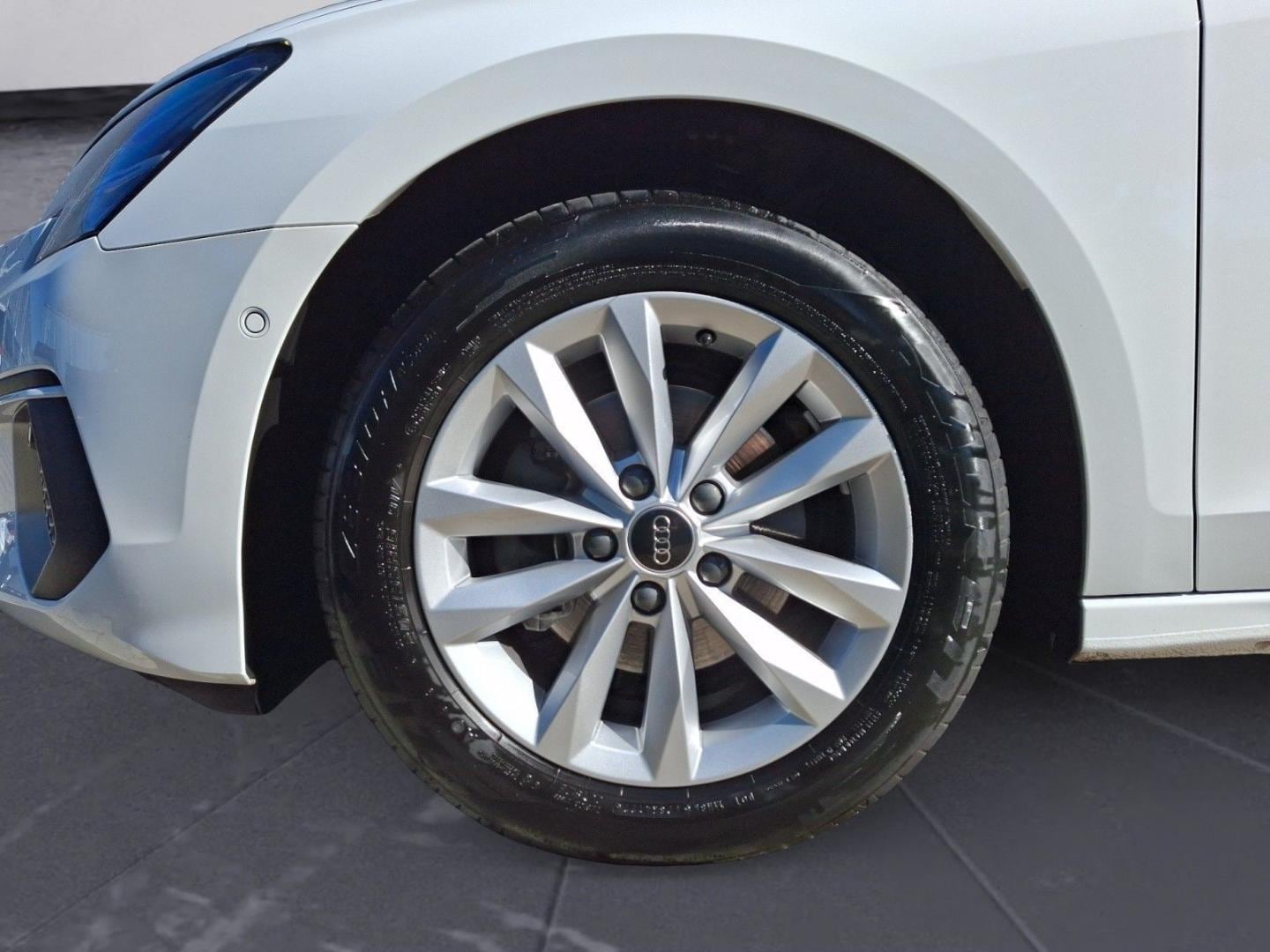 Bild über Audi A3 Sportback 35 TFSI S tronic - für weitere Informationen kontaktieren Sie den Audi Partner