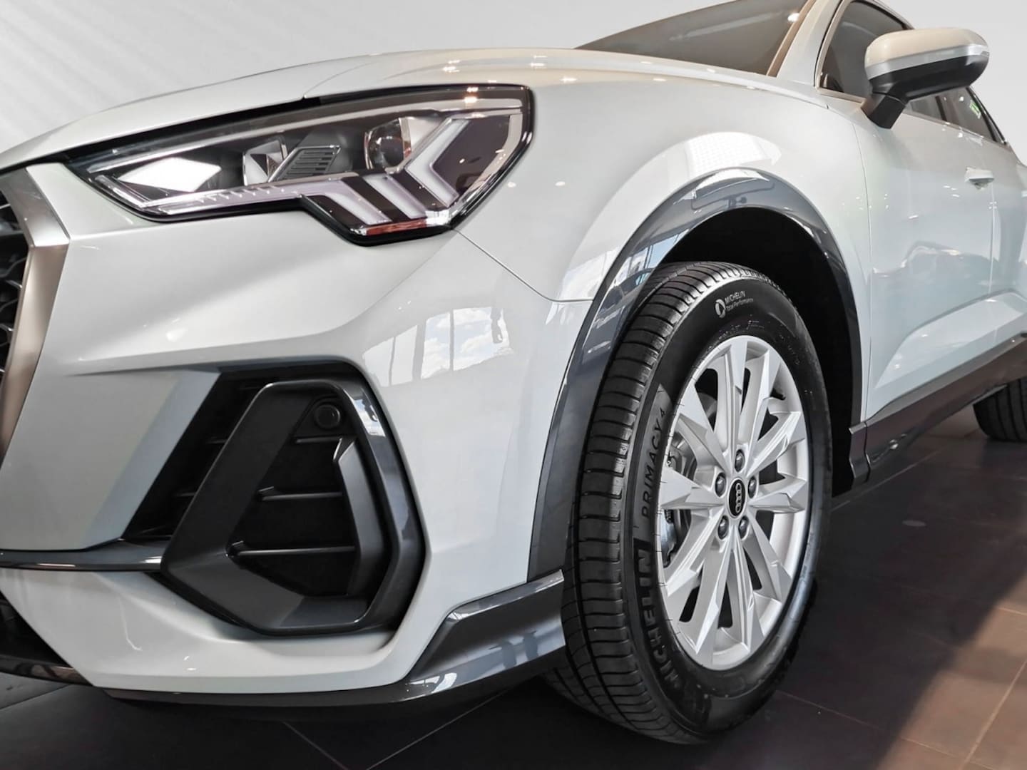 Bild über Audi Q3 Sportback 35 TFSI S tronic - für weitere Informationen kontaktieren Sie den Audi Partner