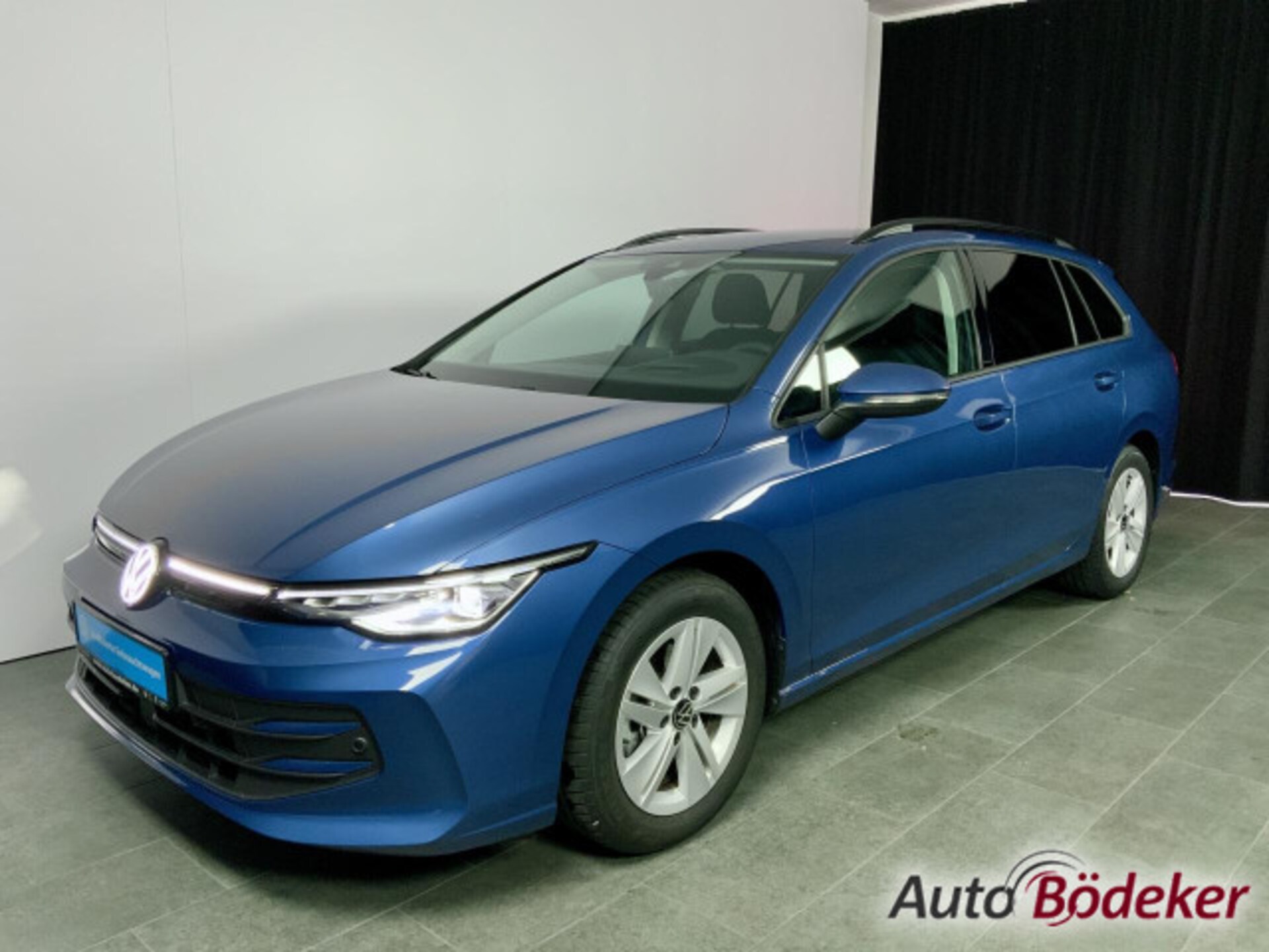 Volkswagen Golf Variant Life