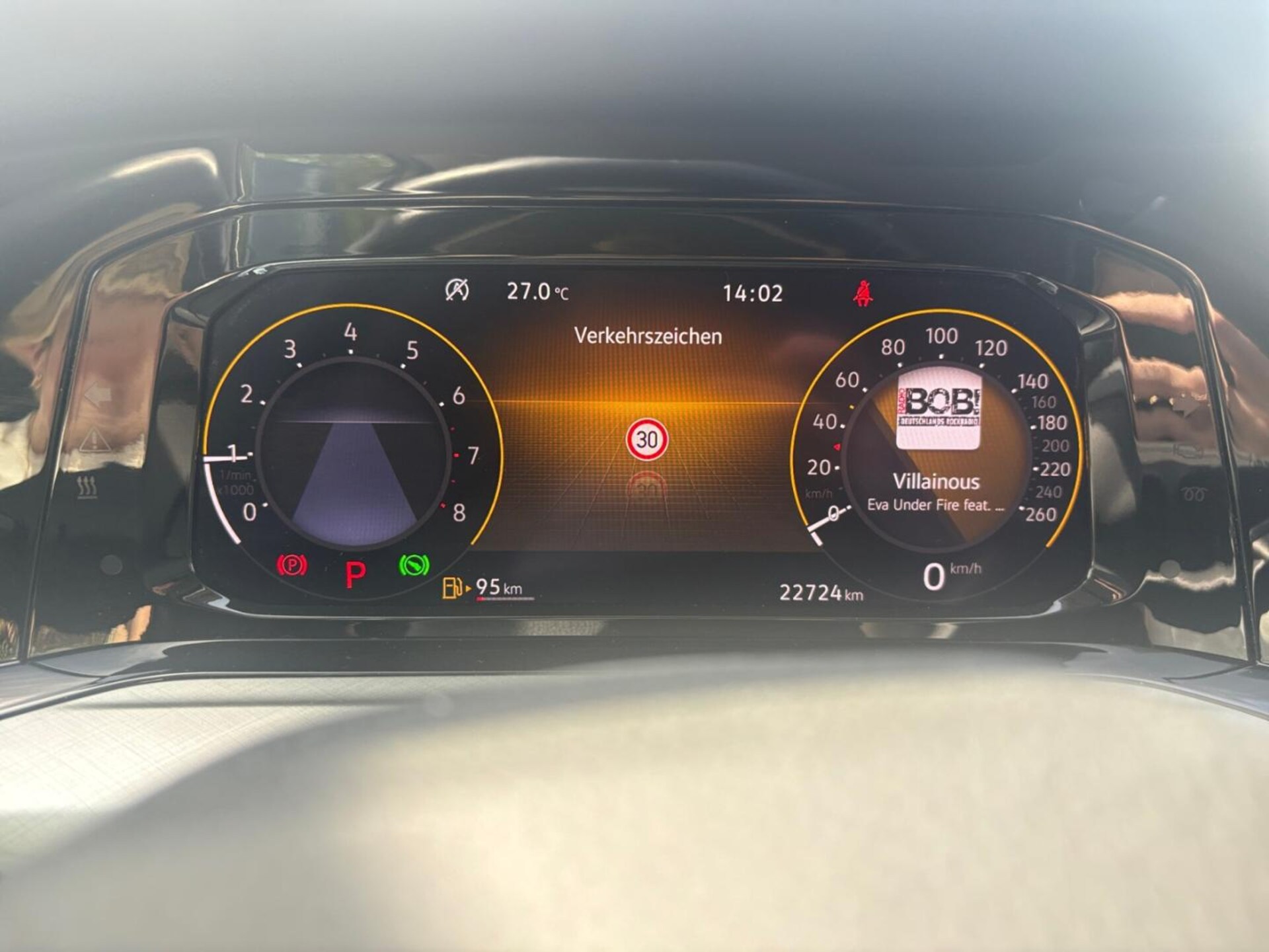 Volkswagen Golf Life