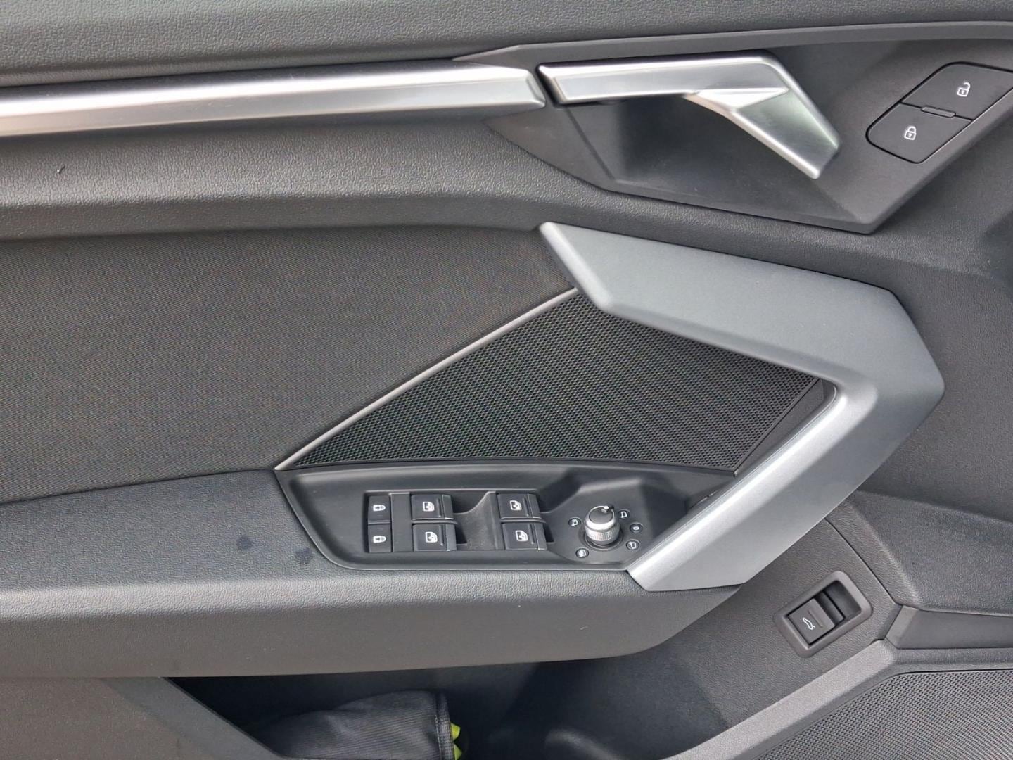 Bild über Audi A3 Sportback TDI Schaltgetriebe - für weitere Informationen kontaktieren Sie den Audi Partner