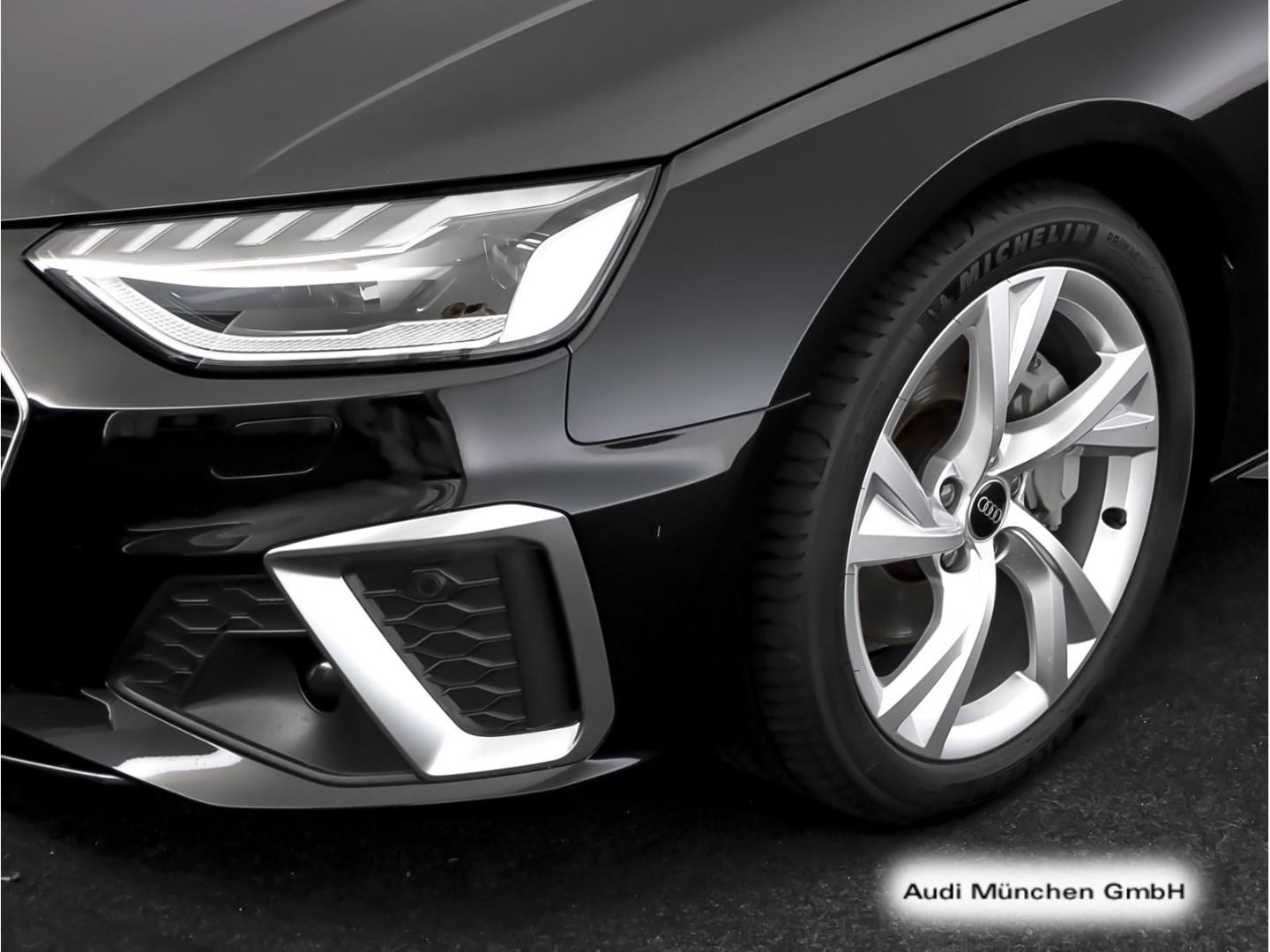 Bild über Audi A4 Avant S line 40 TFSI quattro S tronic - für weitere Informationen kontaktieren Sie den Audi Partner