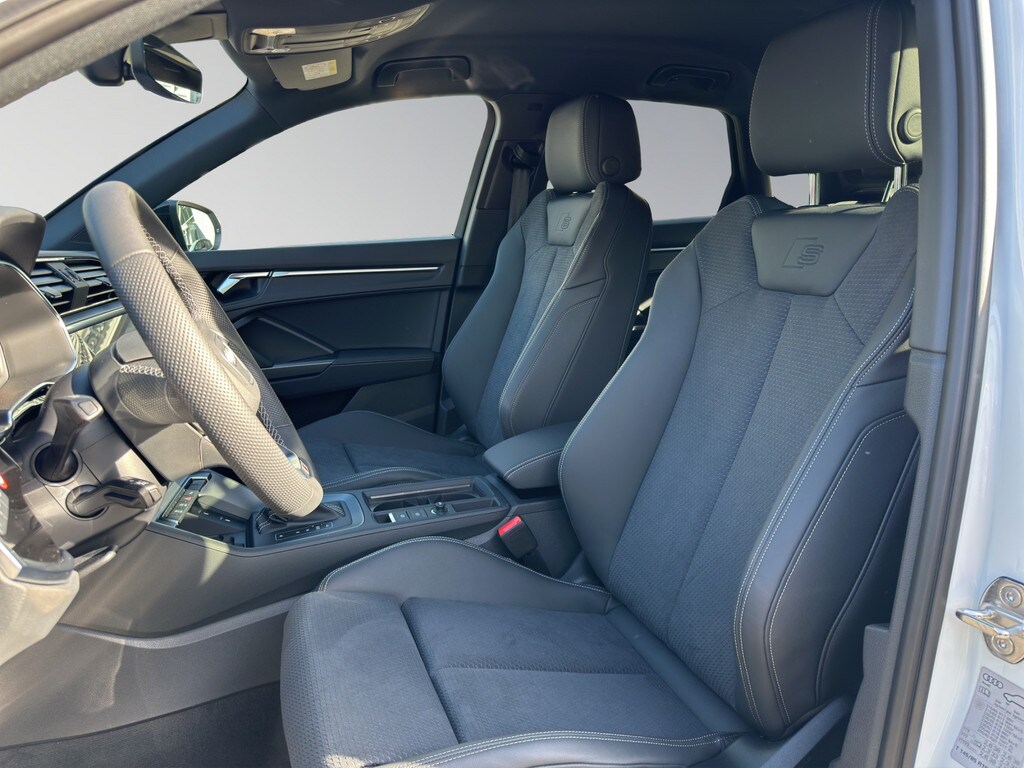 Image about Audi Q3 S line 35 TFSI S tronic