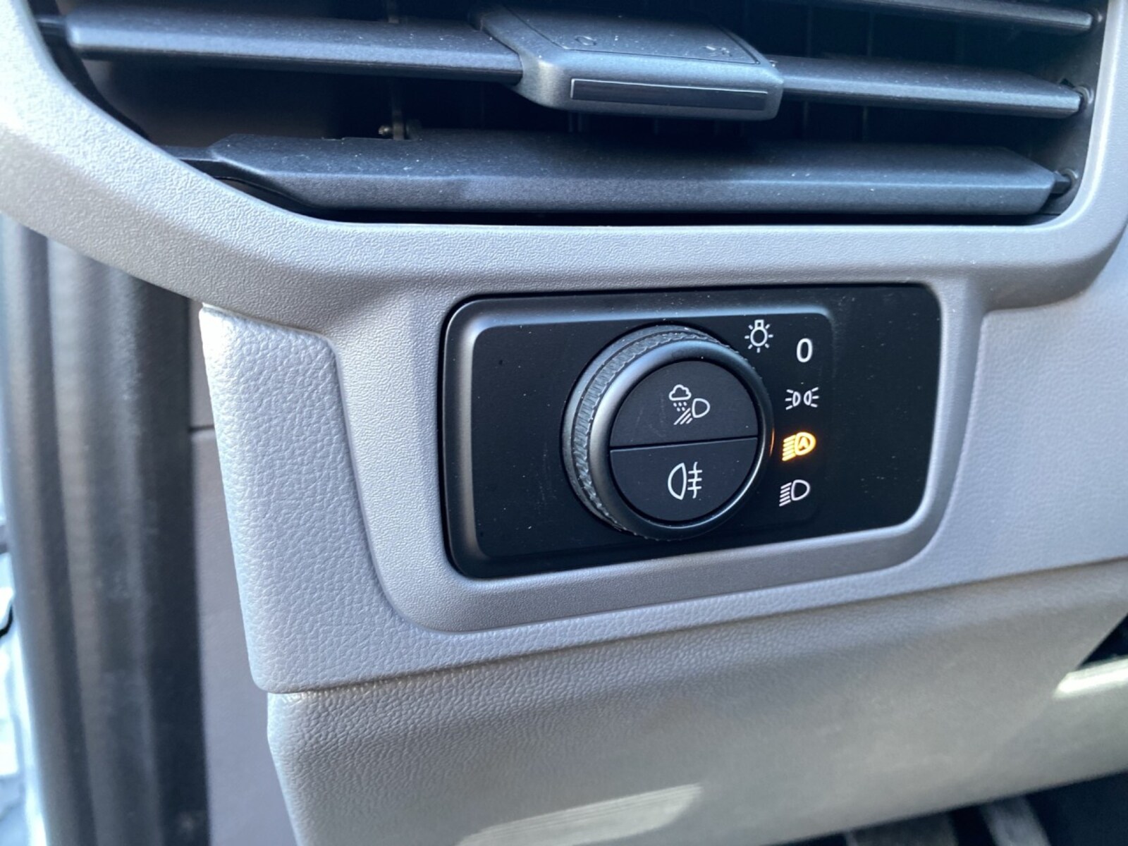 Volkswagen Transporter Kasten langer Radstand – Bild 10