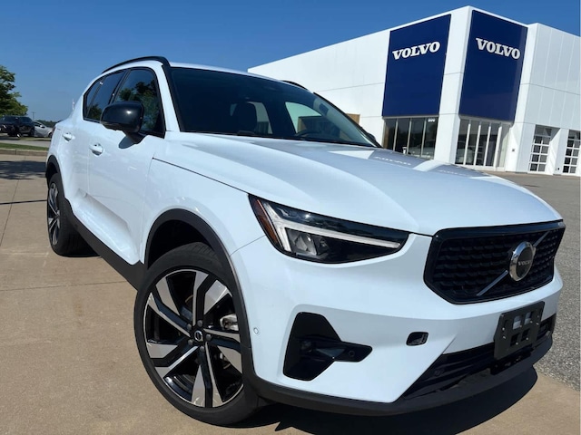 2024 Volvo XC40