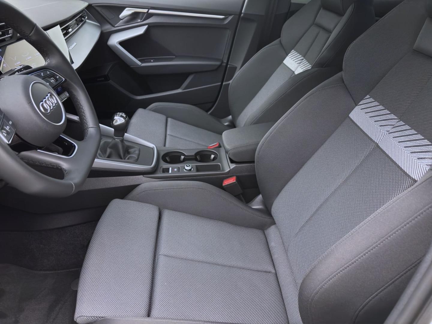 Bild über Audi A3 Sportback advanced 30 TDI Schaltgetriebe - für weitere Informationen kontaktieren Sie den Audi Partner