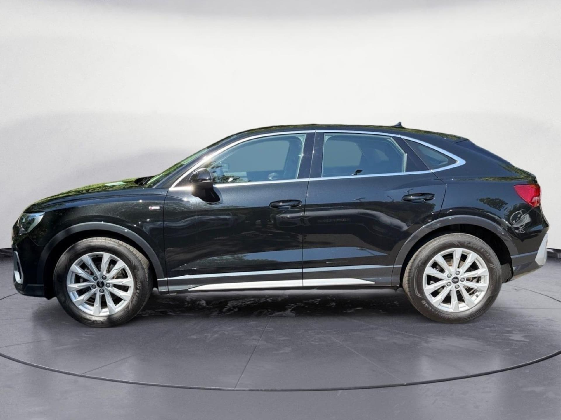 Audi Q3 Sportback S line