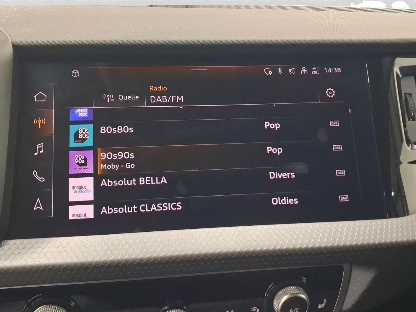 Bild über Audi A1 Sportback S line 25 TFSI S tronic - für weitere Informationen kontaktieren Sie den Audi Partner