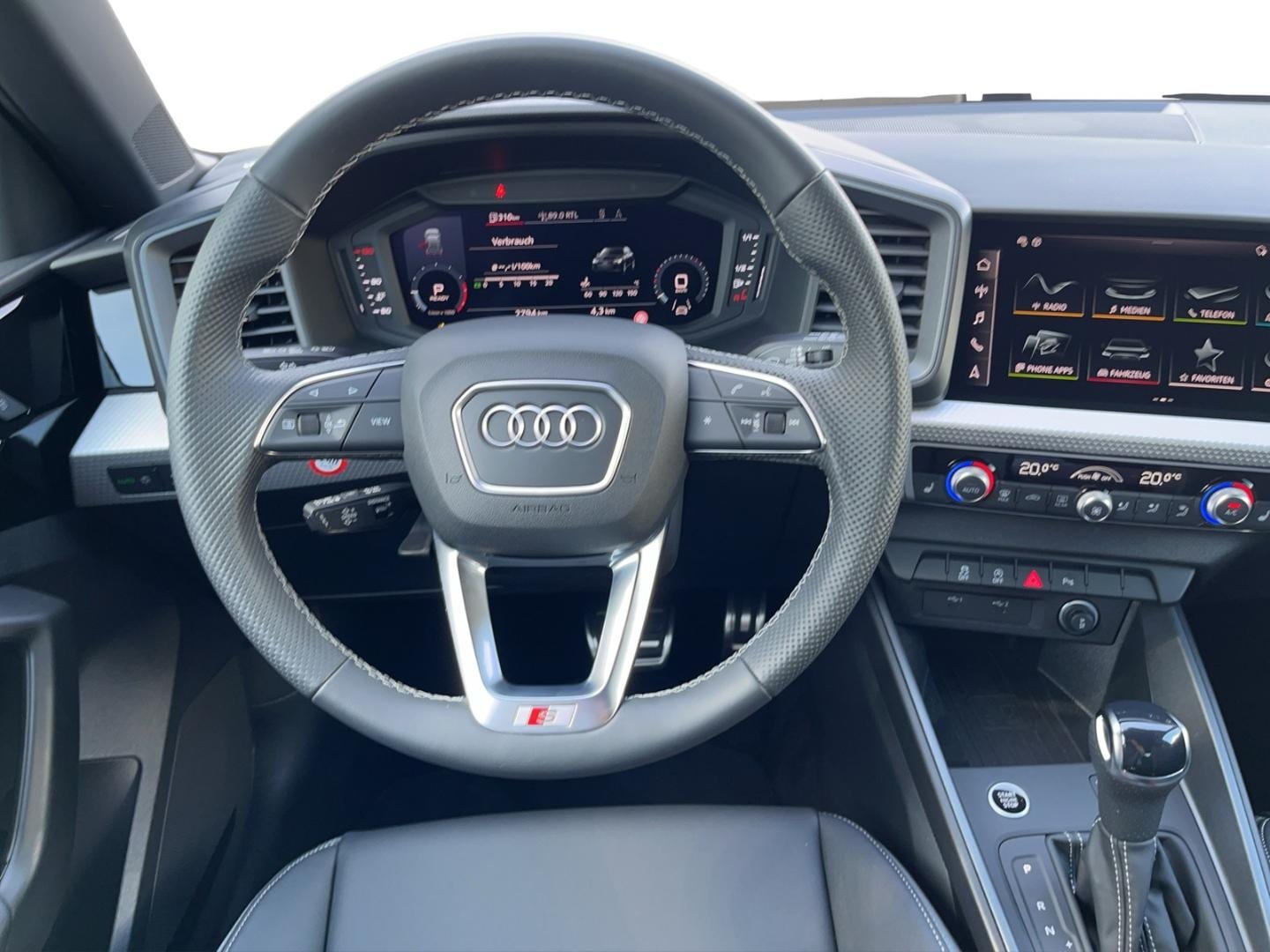Bild über Audi A1 Sportback S line 25 TFSI S tronic - für weitere Informationen kontaktieren Sie den Audi Partner