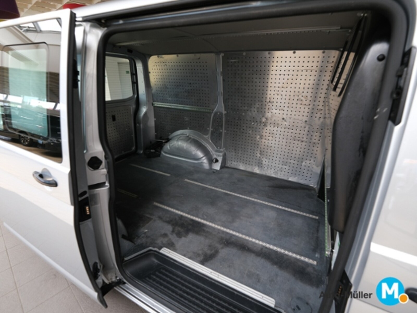 Volkswagen T6.1 Transporter Kasten kurzer Radstand – Bild 10