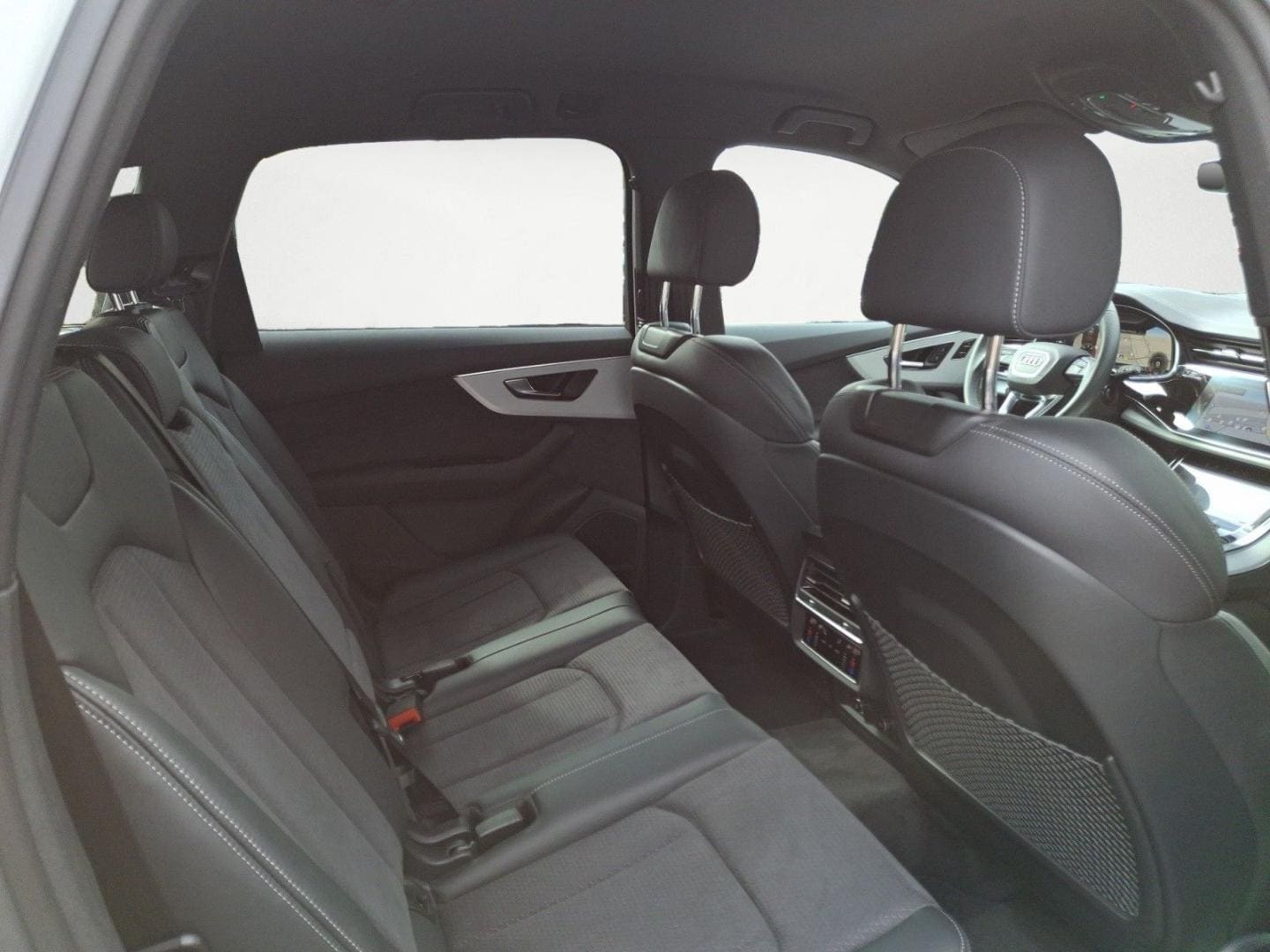 Bild über Audi Q7 competition plus 50 TDI quattro tiptronic - für weitere Informationen kontaktieren Sie den Audi Partner