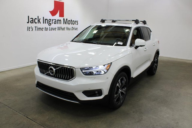 2022 Volvo XC40