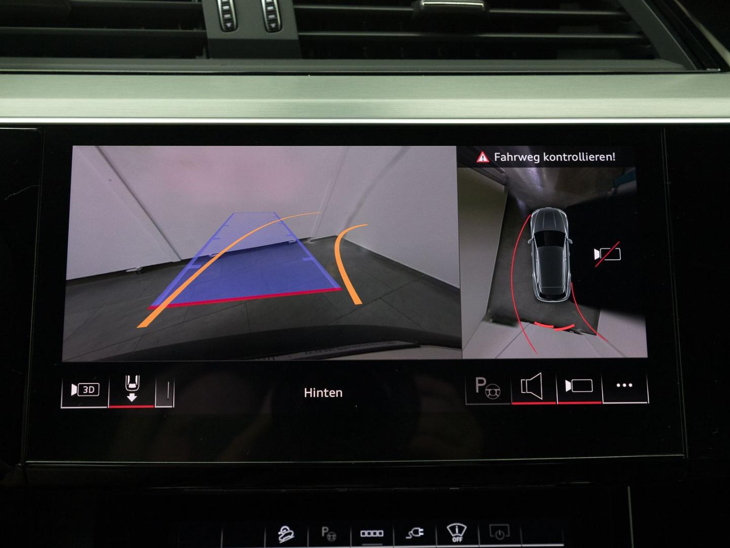 Image about Audi Q8 e-tron S line 50 e-tron quattro