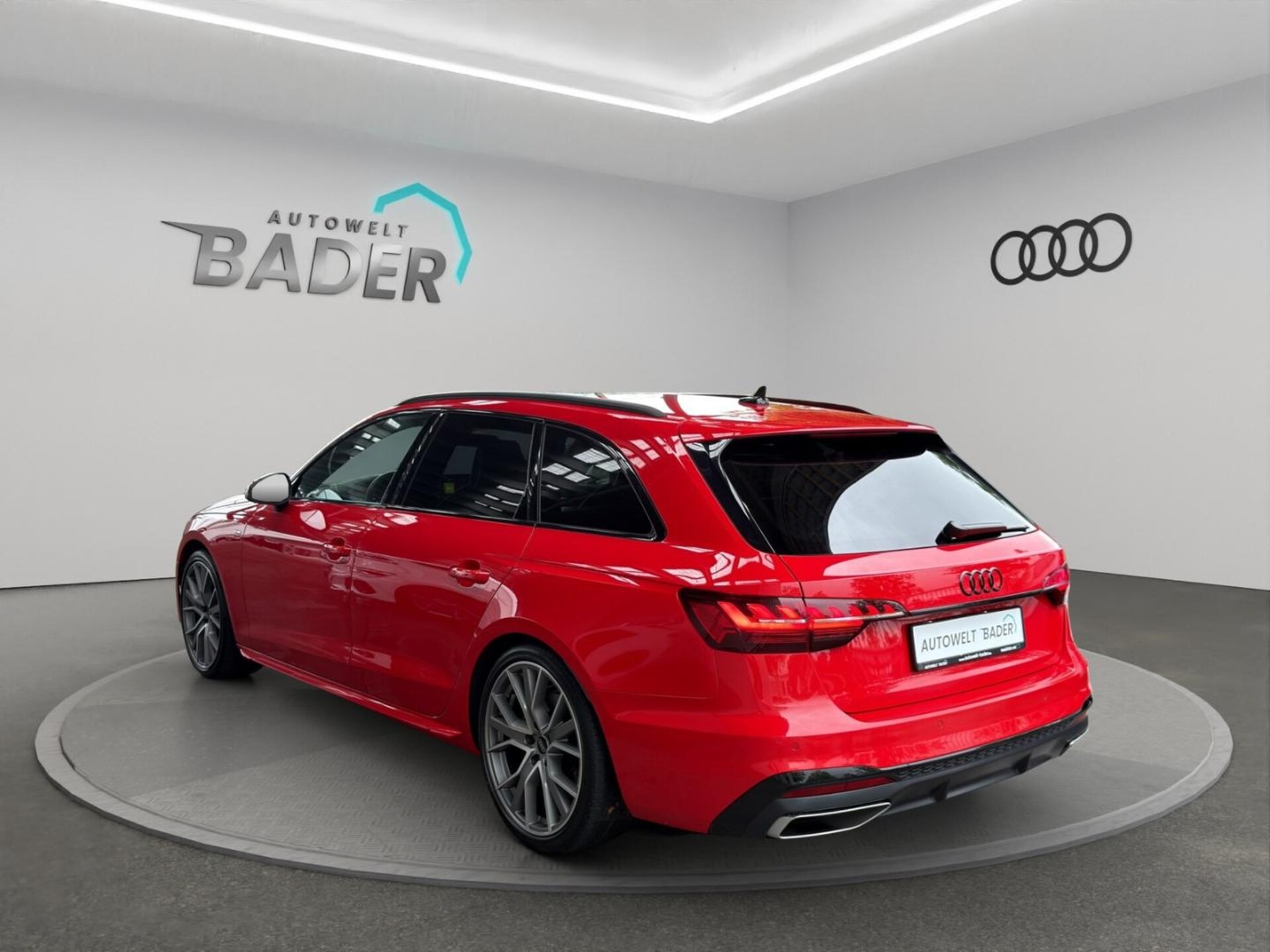 Audi A4 Avant S line