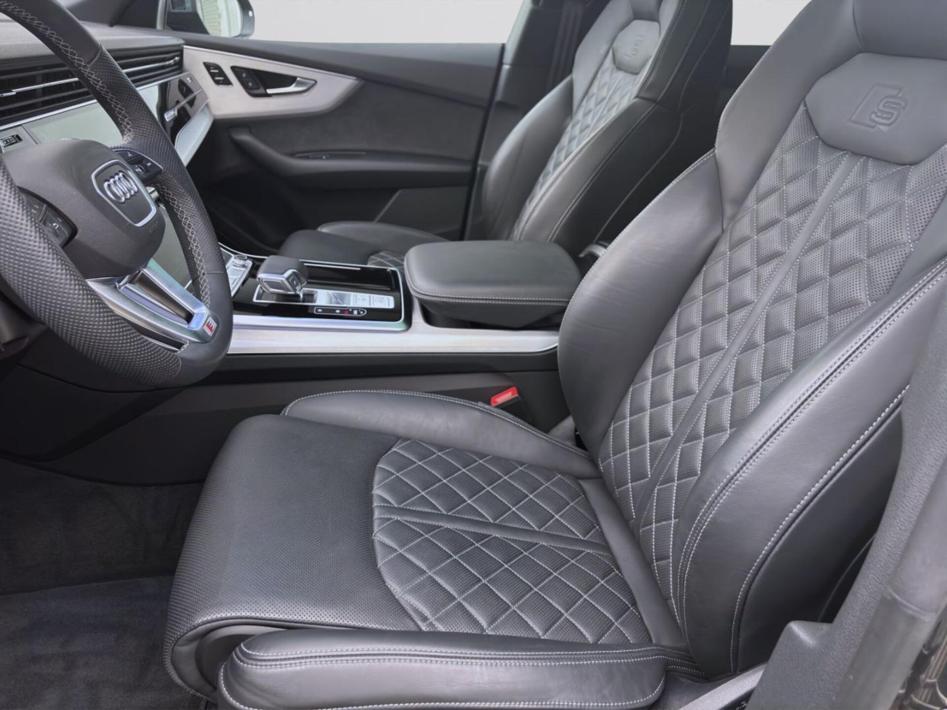 Audi Q8 SUV