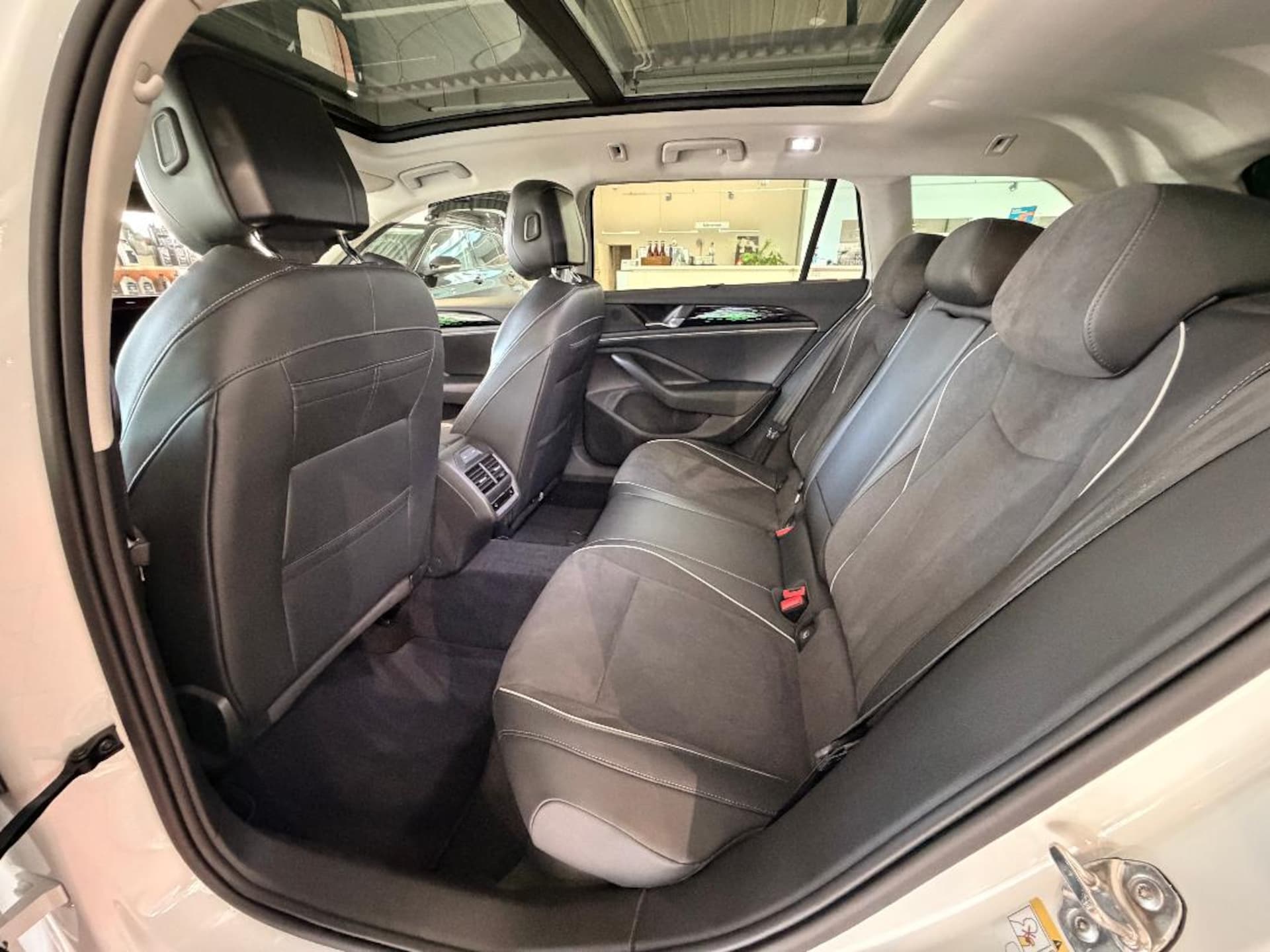 Volkswagen Passat Elegance