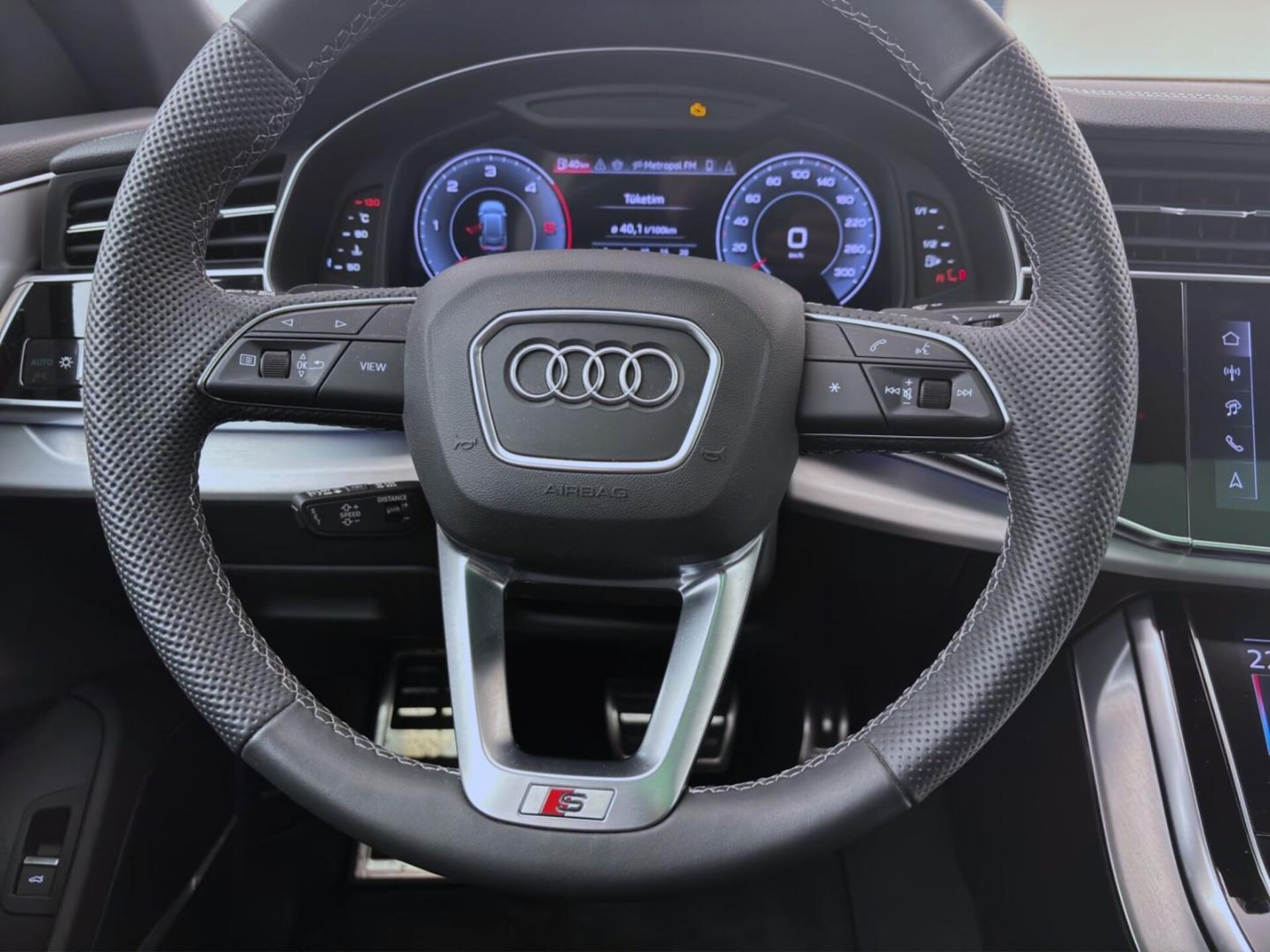 Audi Q8 SUV