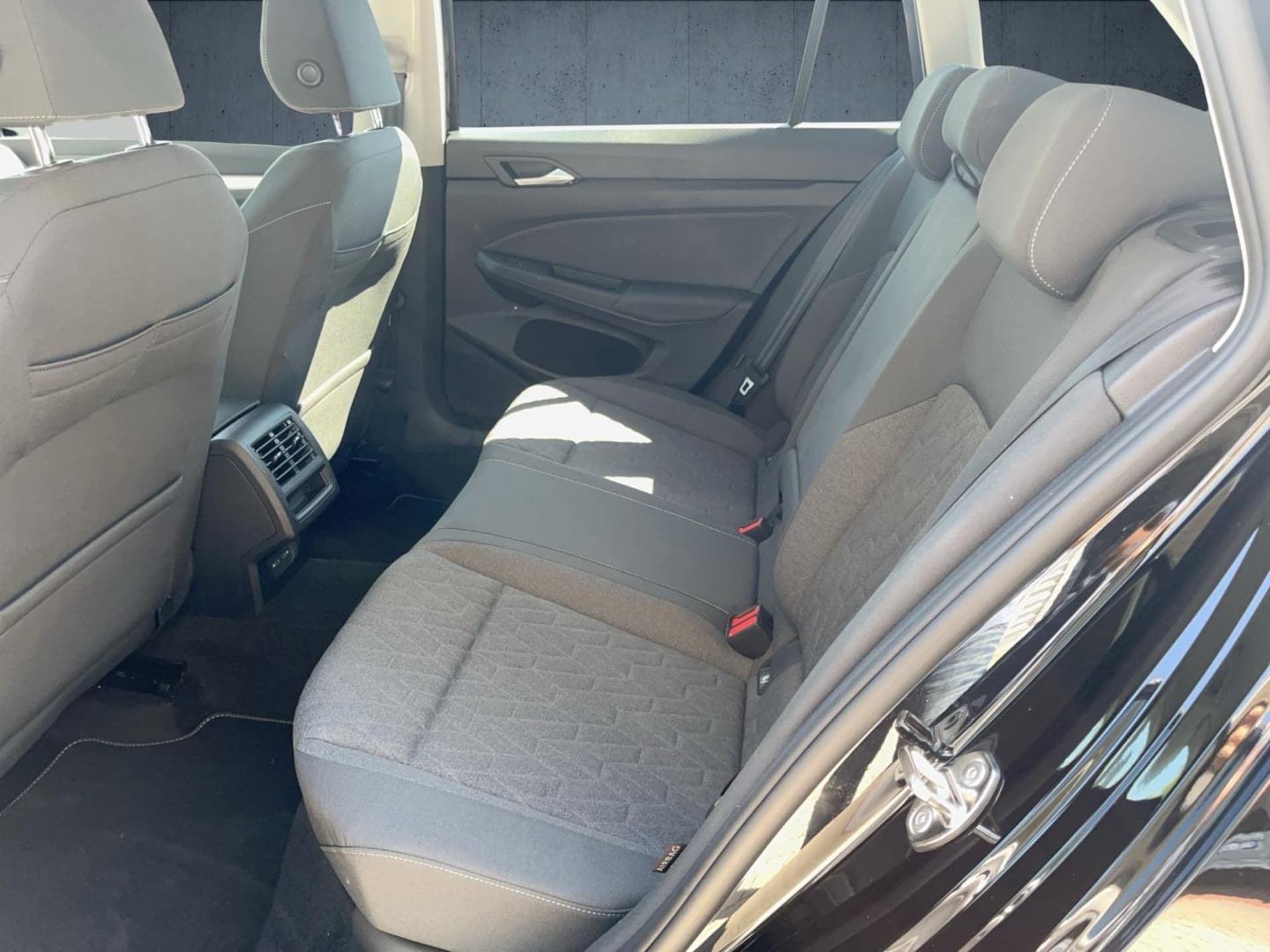 Volkswagen Golf Variant Life