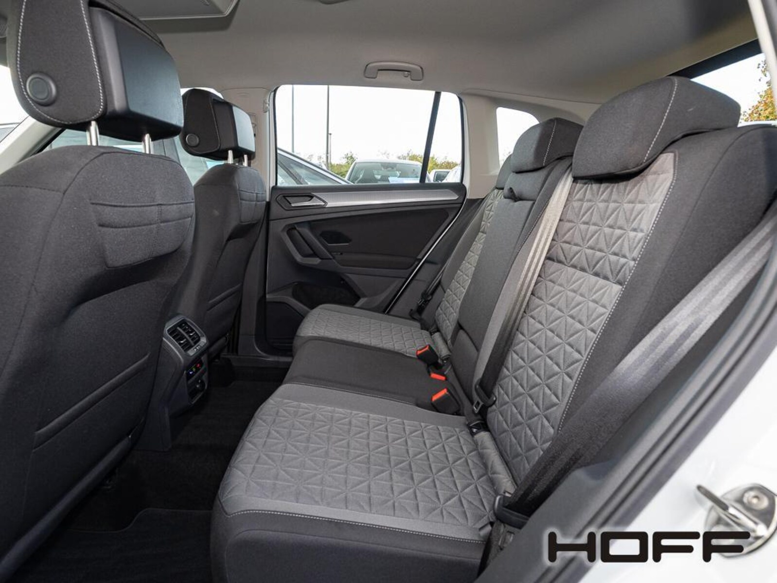 Volkswagen Tiguan – Bild 12
