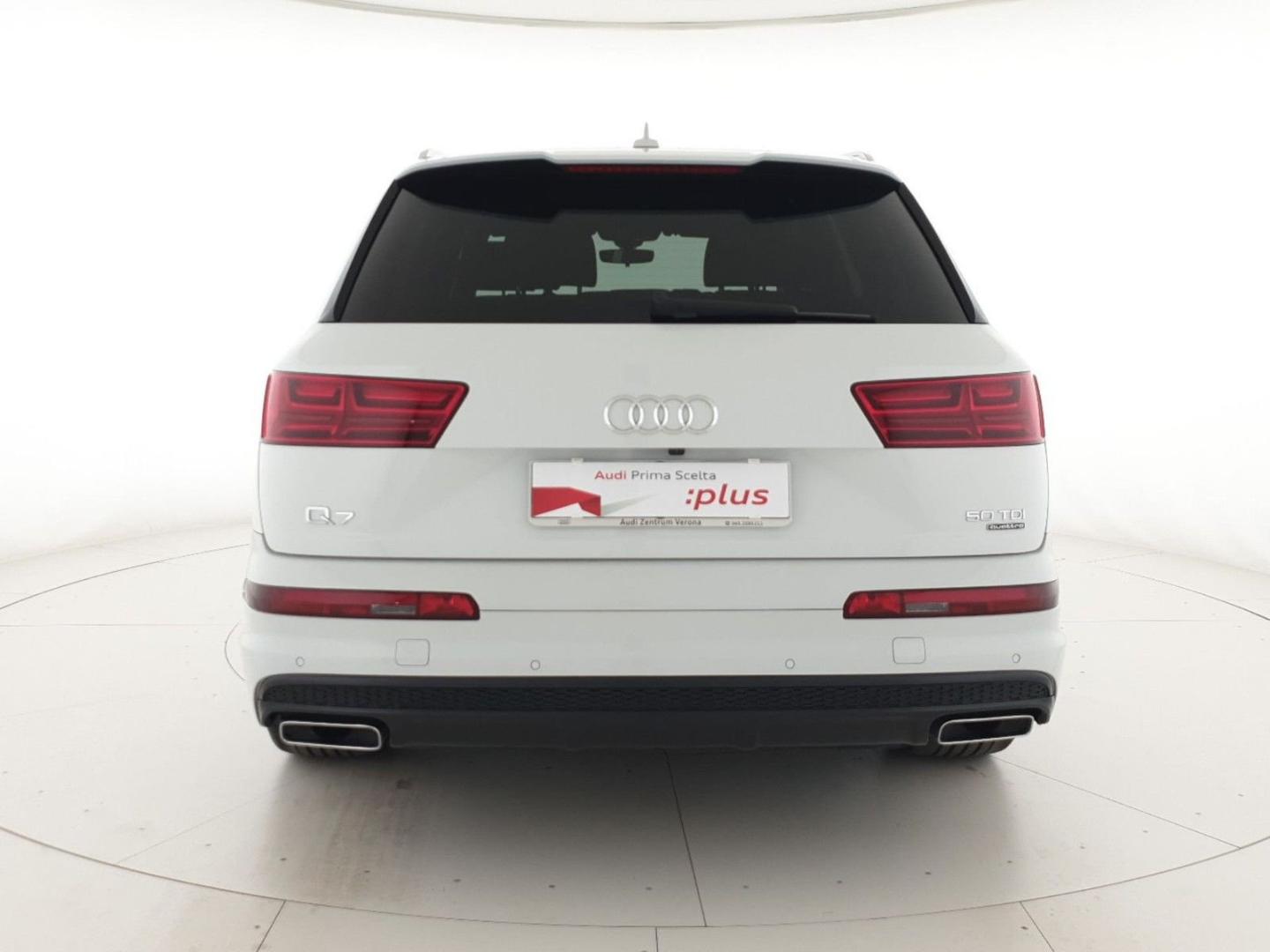Audi Q7 SUV
