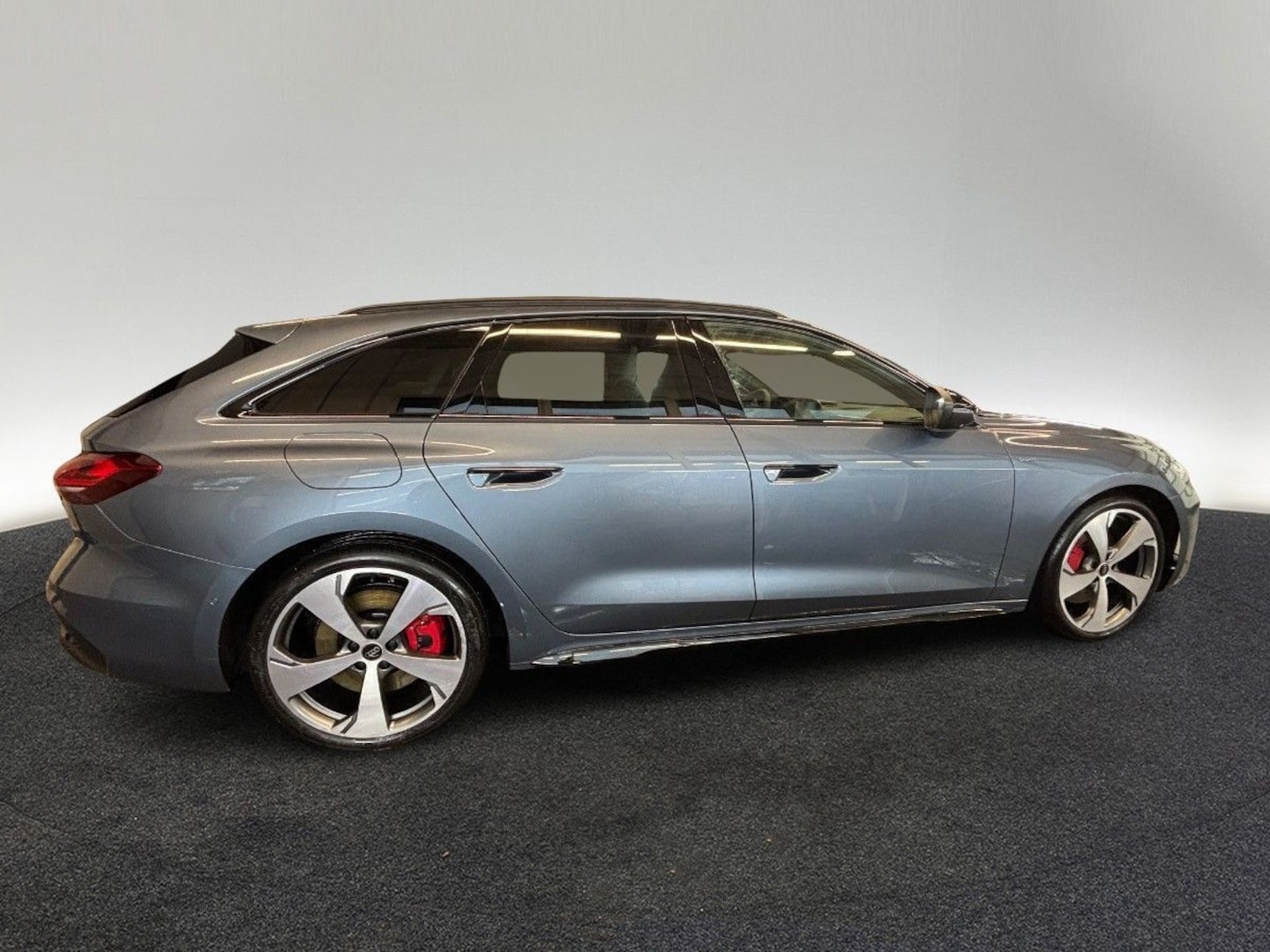 Bild über Audi A5 Avant e-hybrid e-hybrid quattro 270 kW S tronic - für weitere Informationen kontaktieren Sie den Audi Partner
