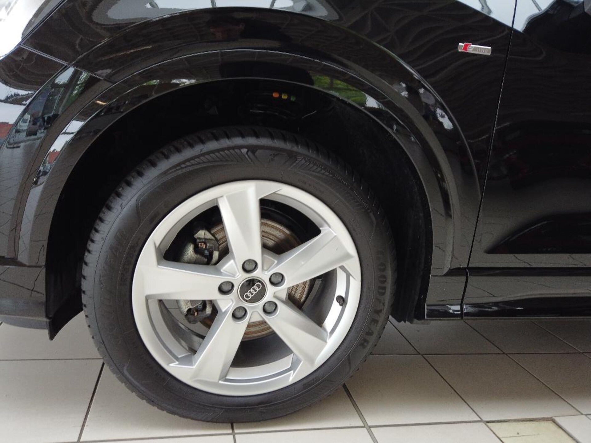 Audi Q2 S line