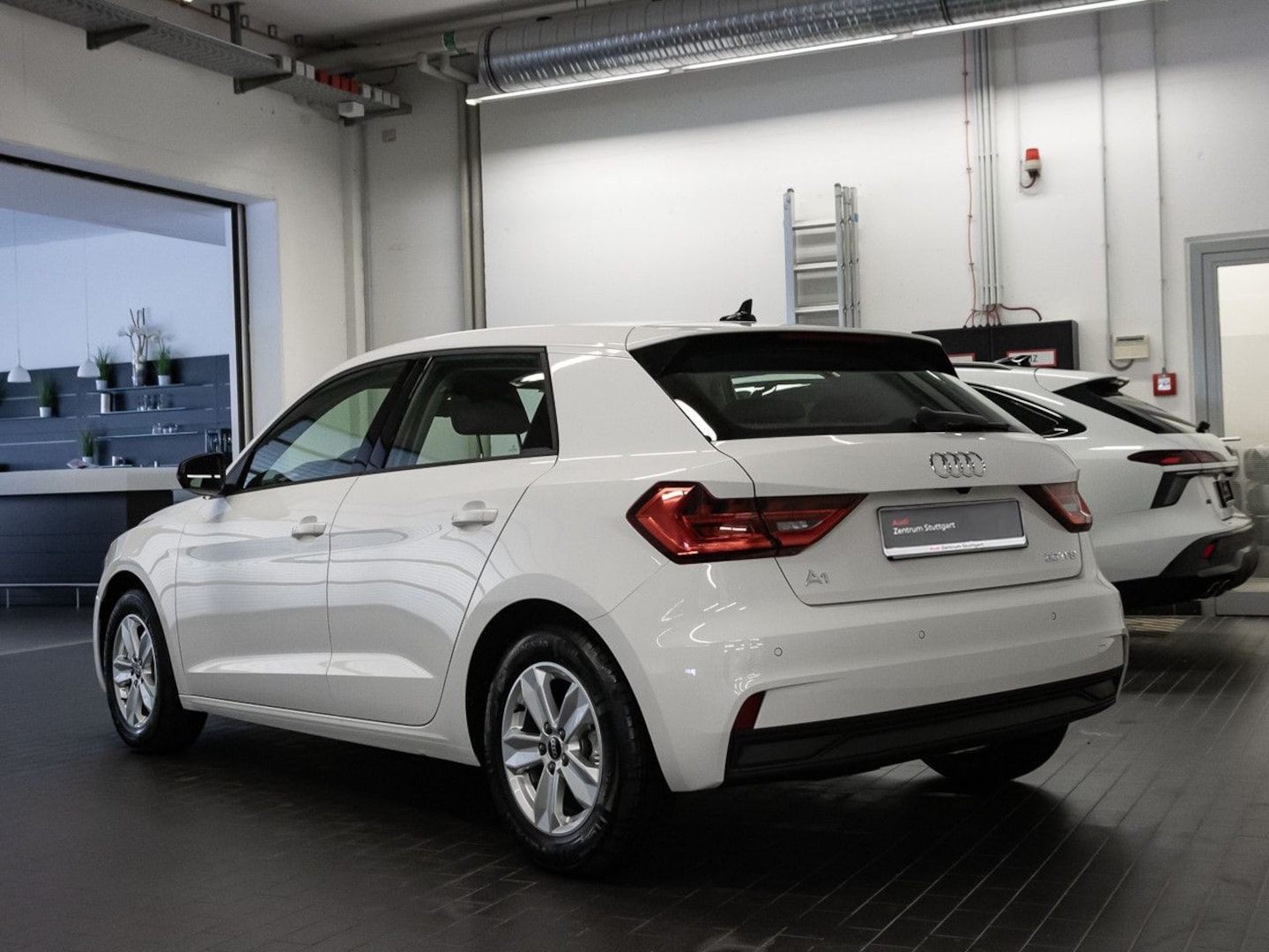 Bild über Audi A1 Sportback 30 TFSI S tronic - für weitere Informationen kontaktieren Sie den Audi Partner