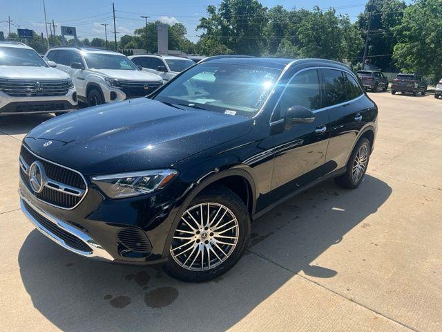 2025 Mercedes-Benz GLC 300