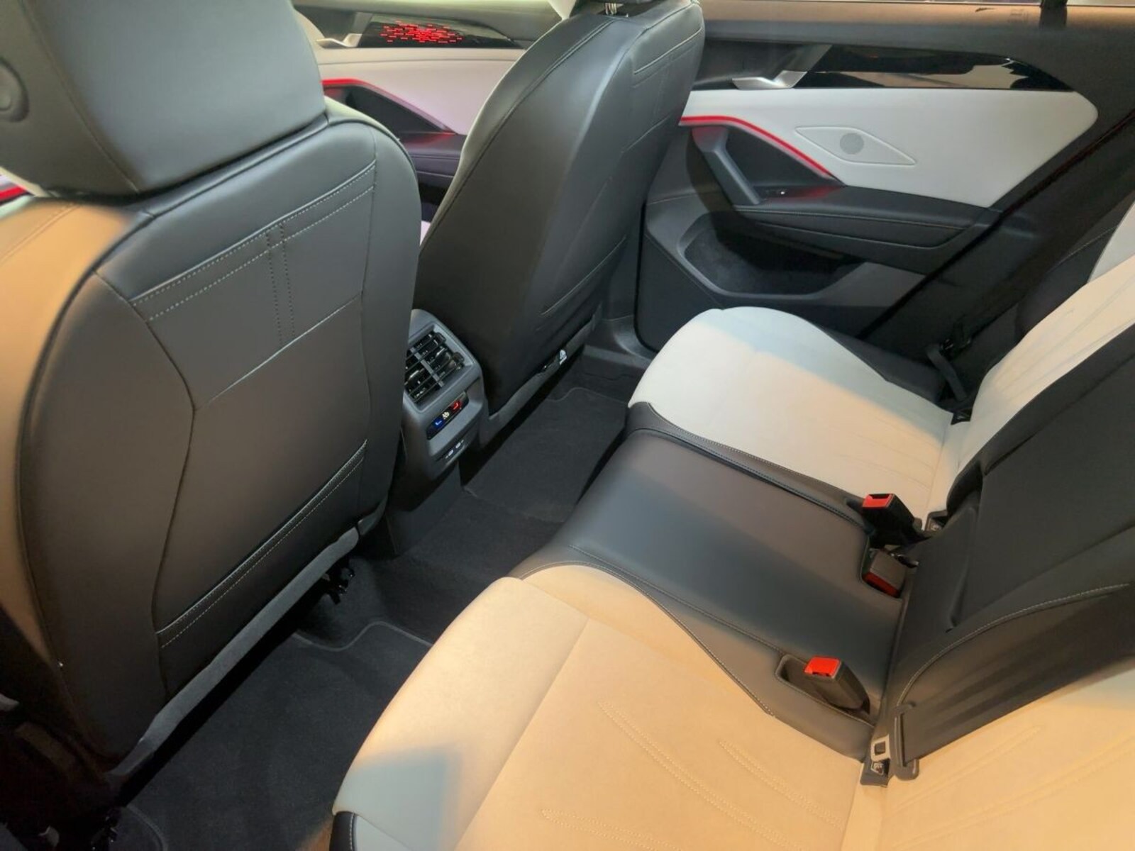 Volkswagen Tiguan – Bild 11