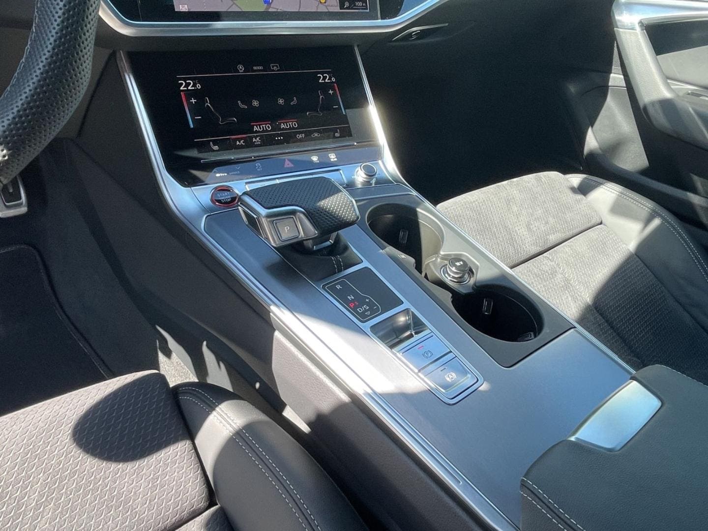 Bild über Audi S6 Limousine TDI quattro tiptronic - für weitere Informationen kontaktieren Sie den Audi Partner