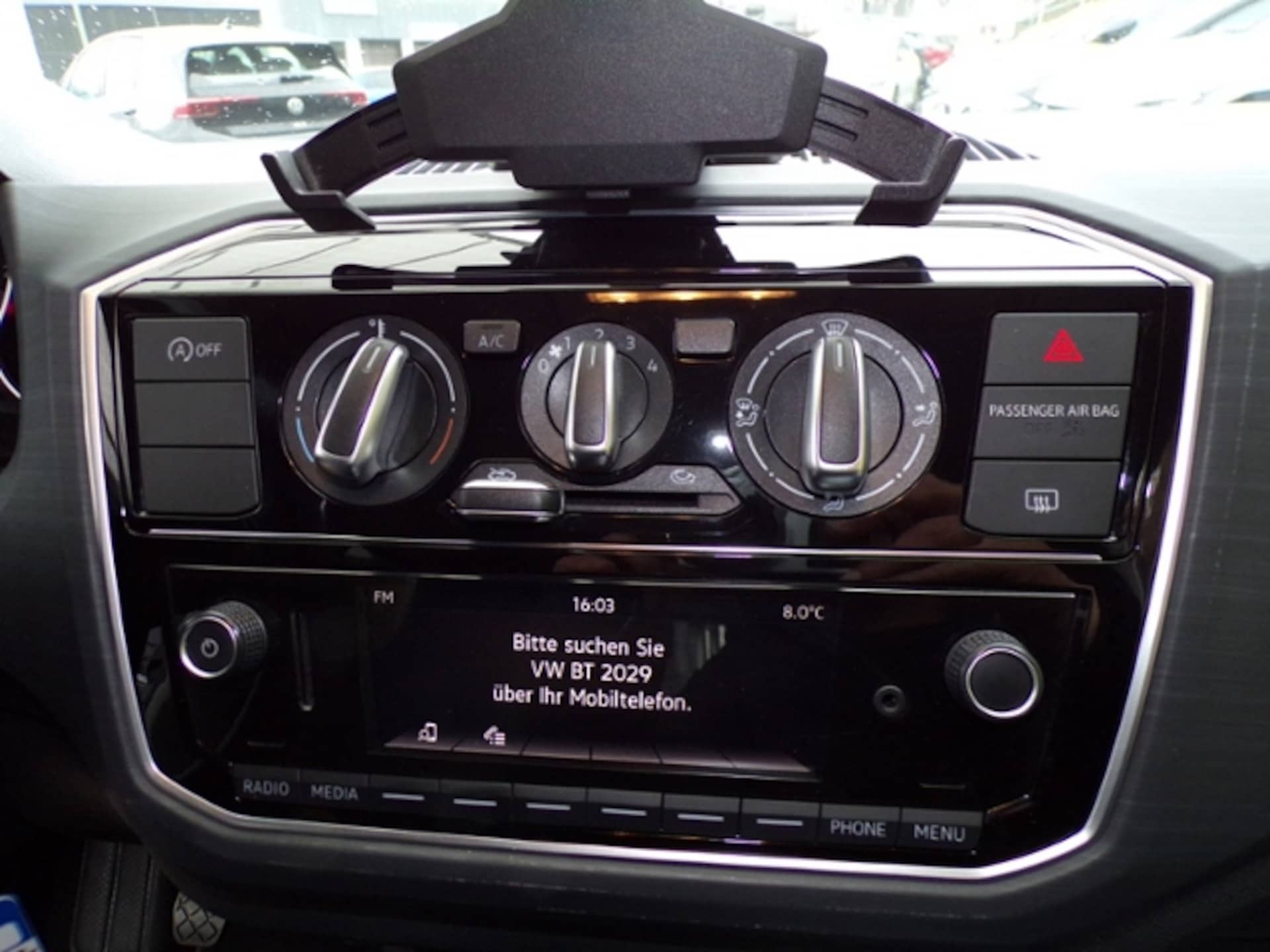 Volkswagen up! sound up!