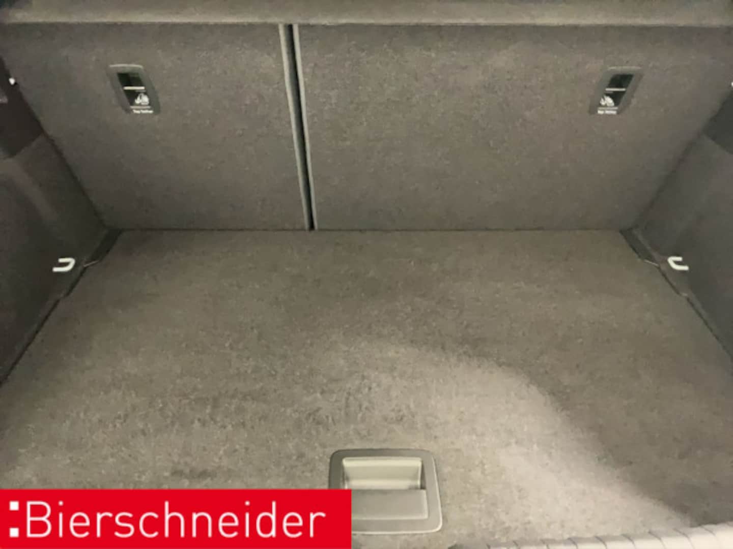 Bild über Audi A1 Sportback S line 40 TFSI S tronic - für weitere Informationen kontaktieren Sie den Audi Partner