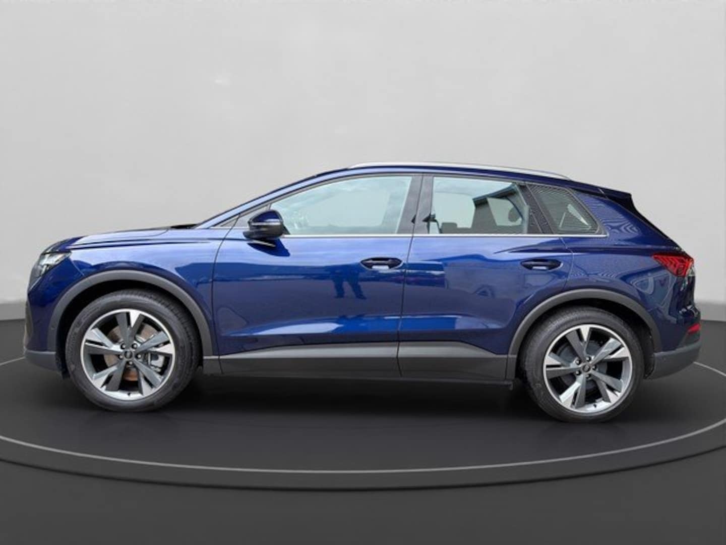 Bild über Audi Q4 e-tron 40 e-tron - für weitere Informationen kontaktieren Sie den Audi Partner