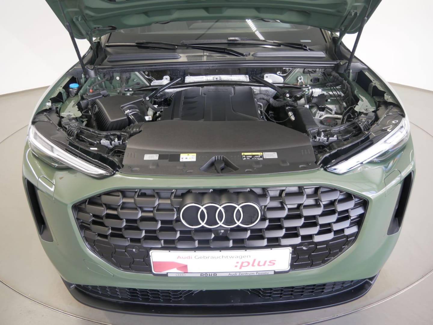 Bild über Audi Q5 SUV TFSI 150 kW S tronic - für weitere Informationen kontaktieren Sie den Audi Partner