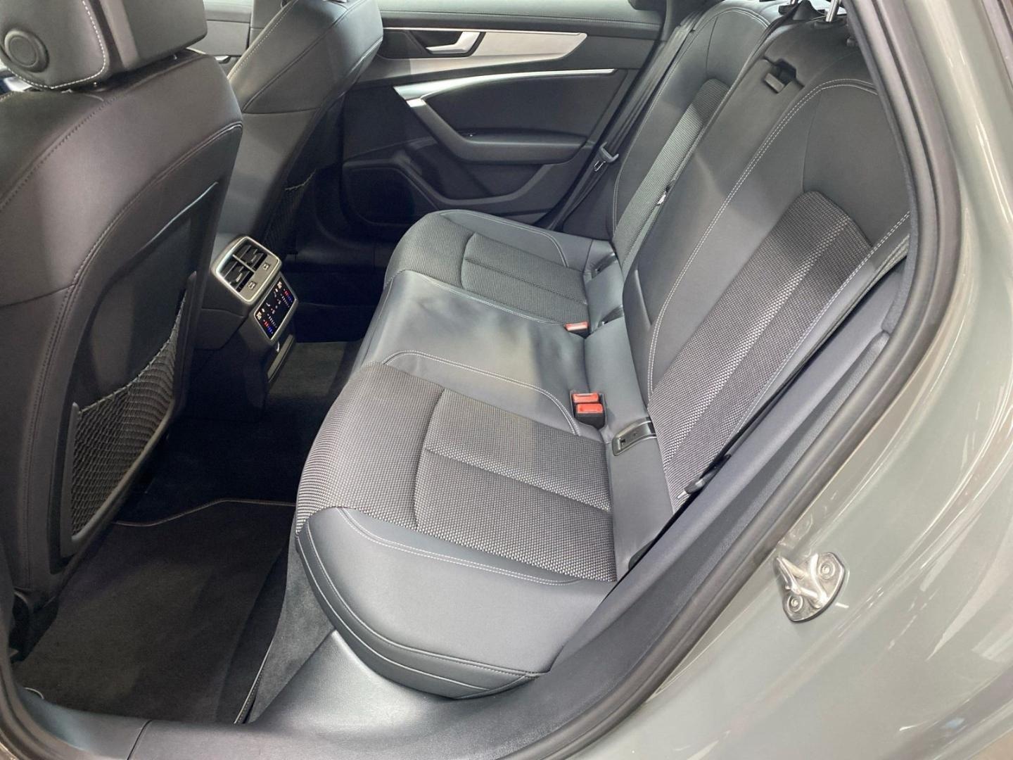 Bild über Audi A6 Avant S line 40 TDI quattro S tronic - für weitere Informationen kontaktieren Sie den Audi Partner