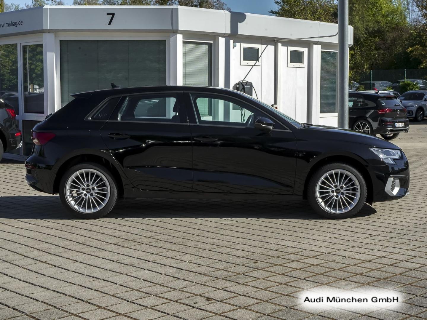 Bild über Audi A3 Sportback advanced 30 TFSI S tronic - für weitere Informationen kontaktieren Sie den Audi Partner