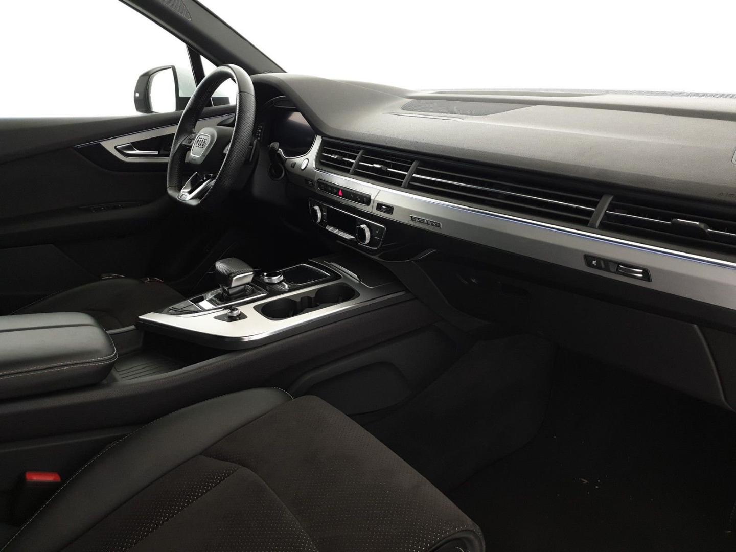 Audi Q7 SUV