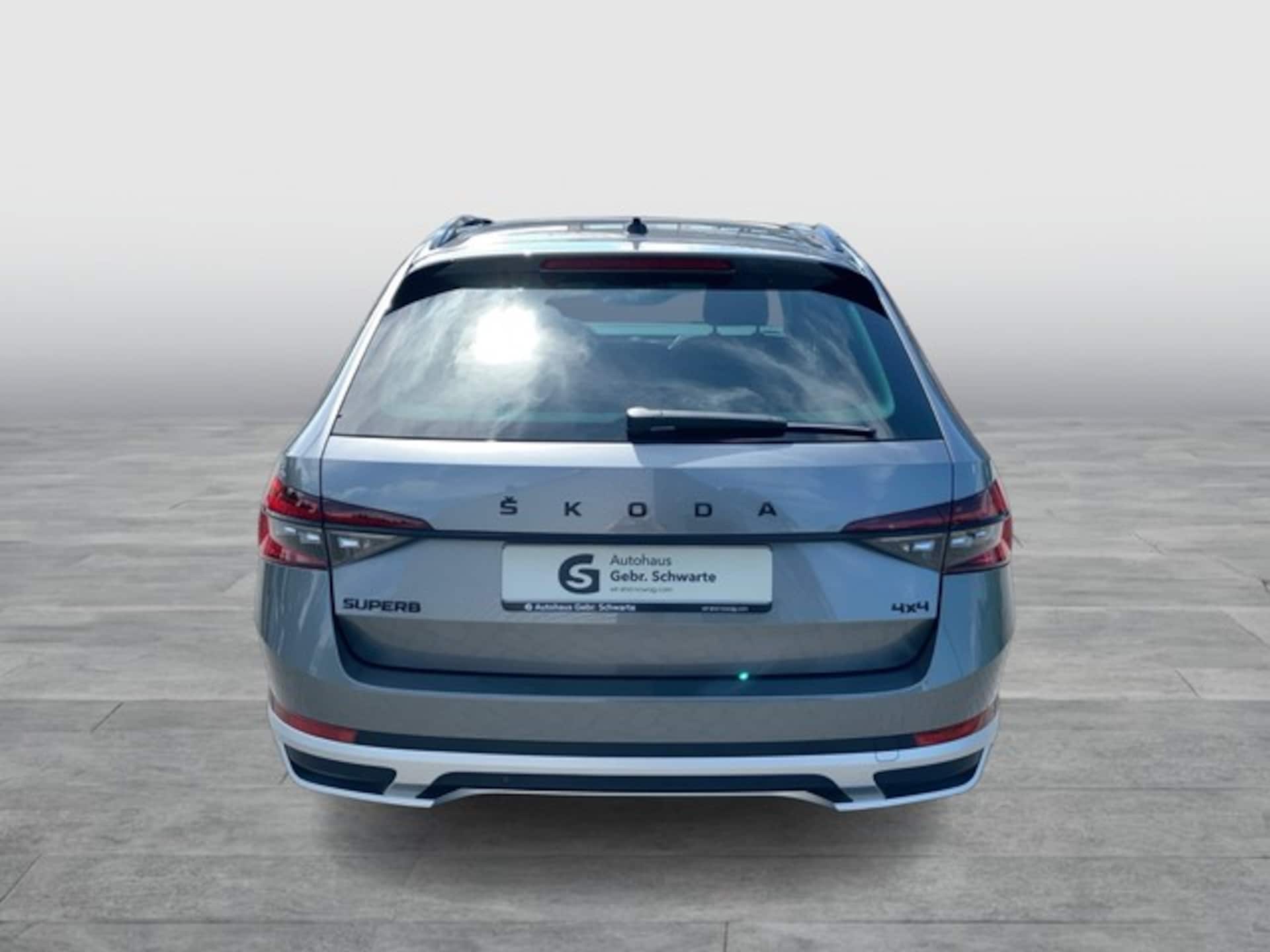 Skoda Superb Combi Scout