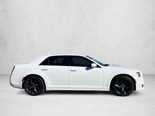 2023 Chrysler 300