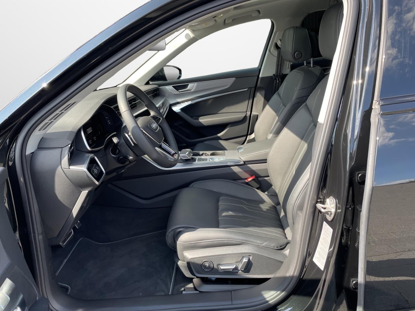 Bild über Audi A6 Avant TFSI e S line 55 TFSI e quattro S tronic - für weitere Informationen kontaktieren Sie den Audi Partner
