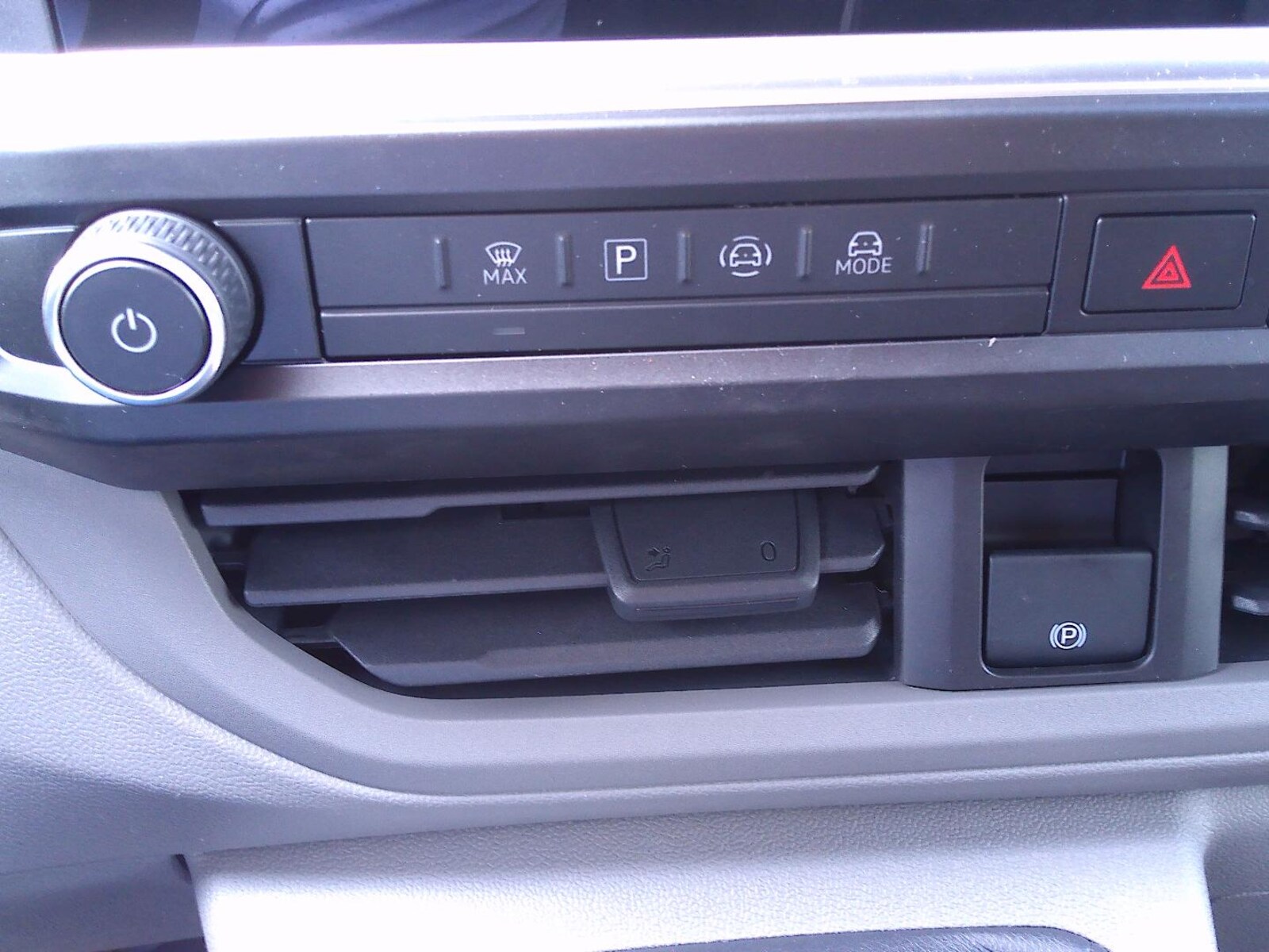 Volkswagen Transporter Kasten kurzer Radstand – Bild 10