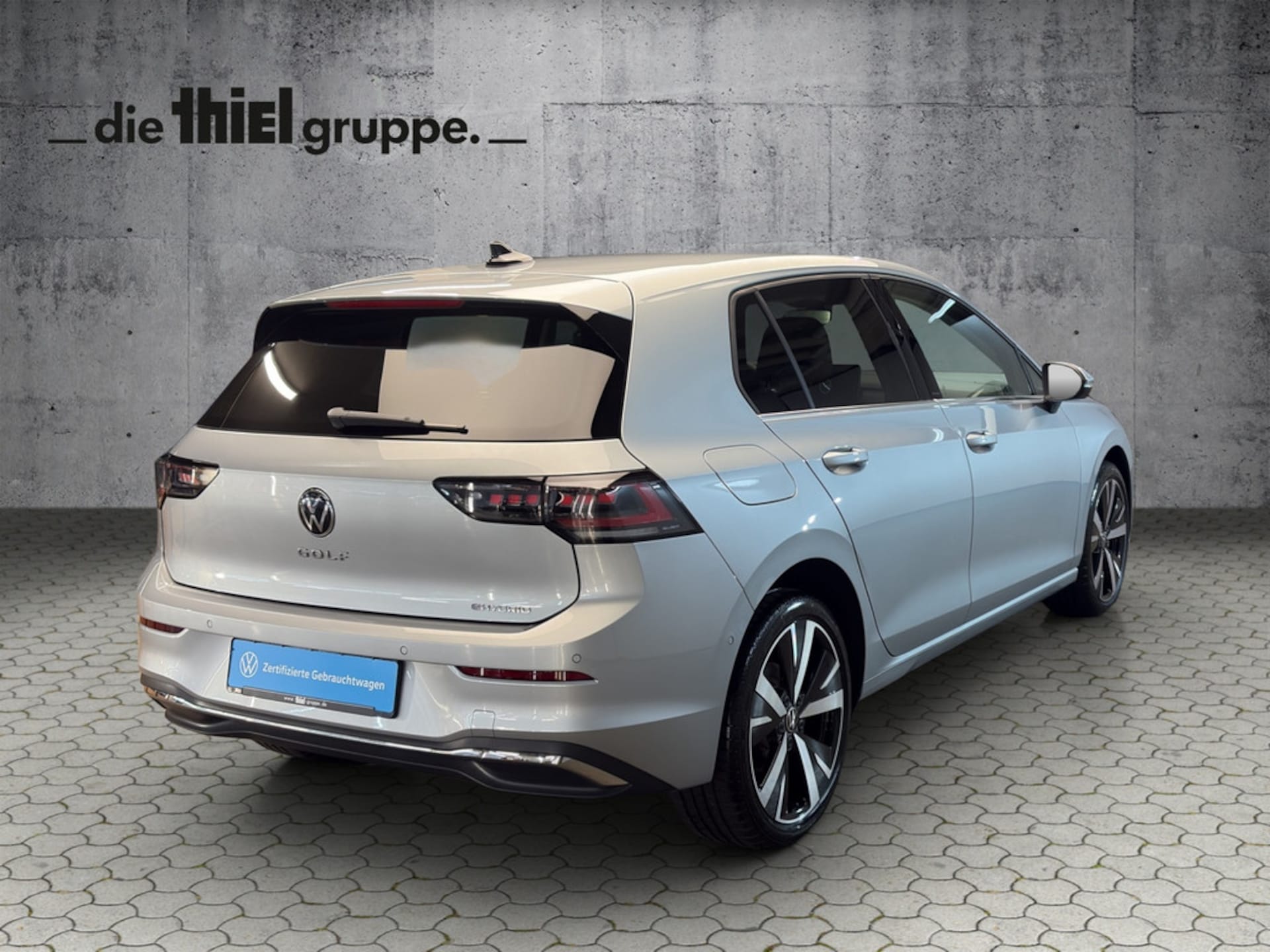 Volkswagen Golf Style