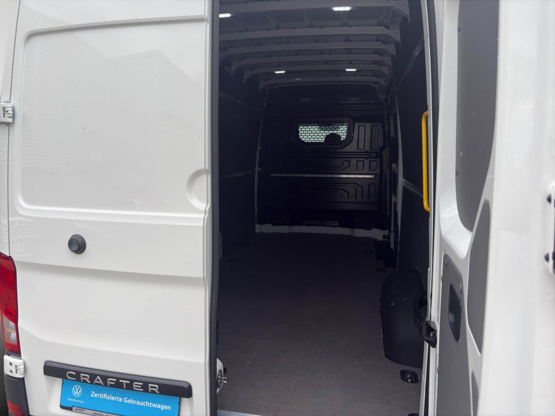 Volkswagen Crafter Kasten langer Radstand