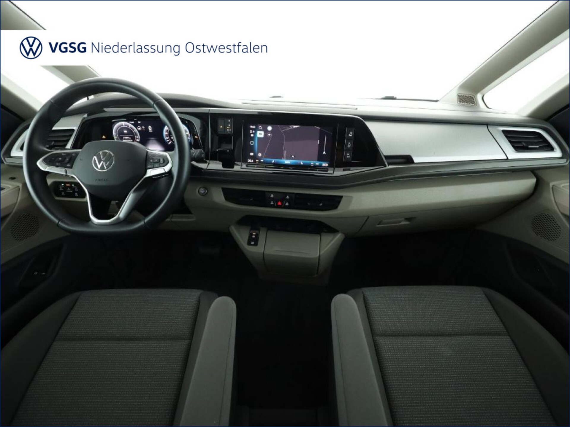 Volkswagen Multivan Langversion Basis-Modell