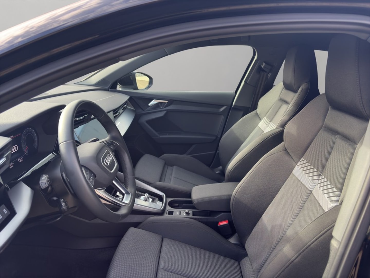 Bild über Audi A3 Sportback advanced 35 TFSI S tronic - für weitere Informationen kontaktieren Sie den Audi Partner