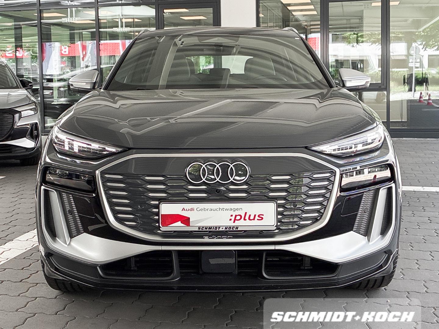 Bild über Audi SQ6 SUV e-tron e-tron quattro - für weitere Informationen kontaktieren Sie den Audi Partner