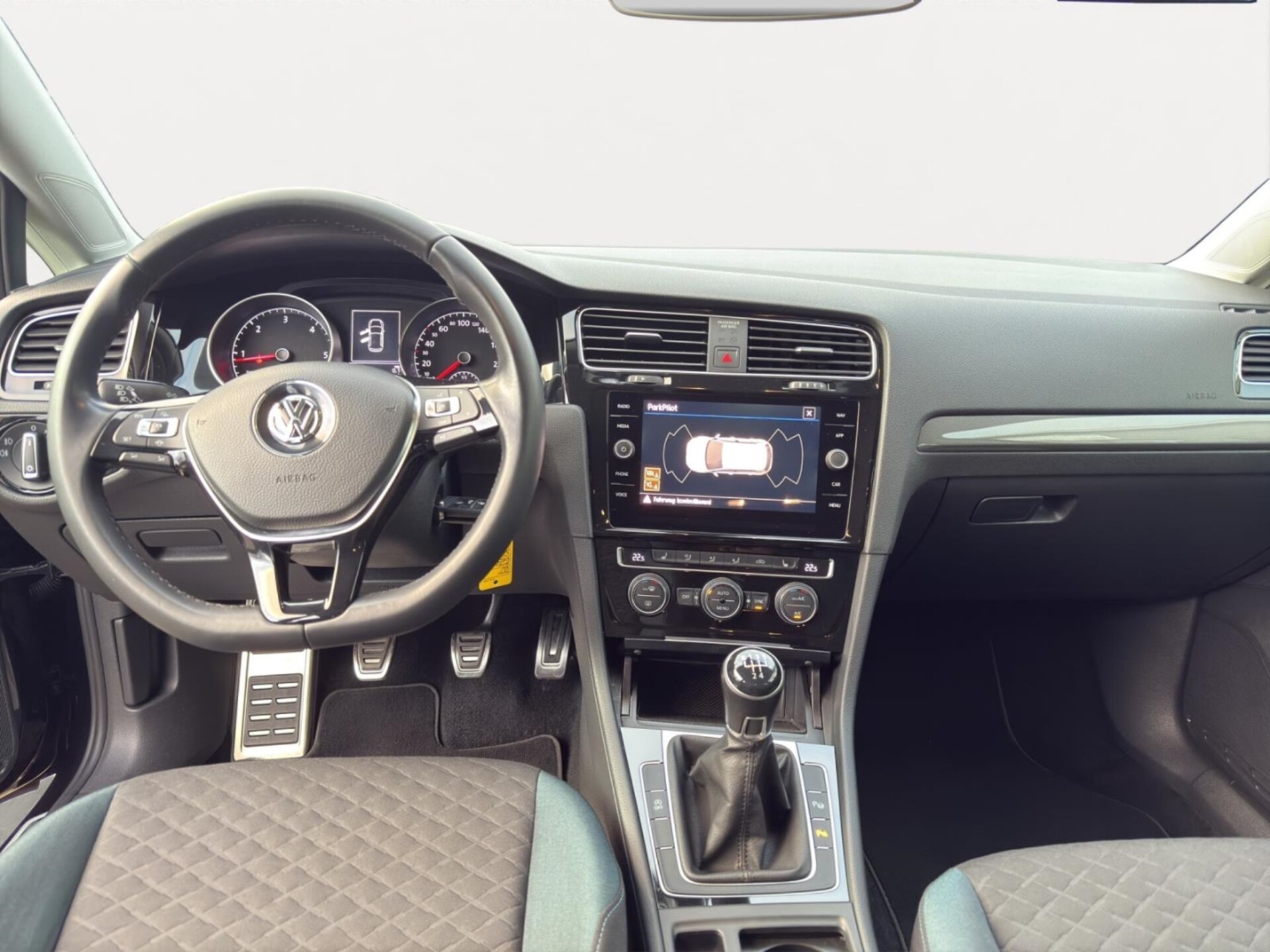Volkswagen Golf IQ.DRIVE