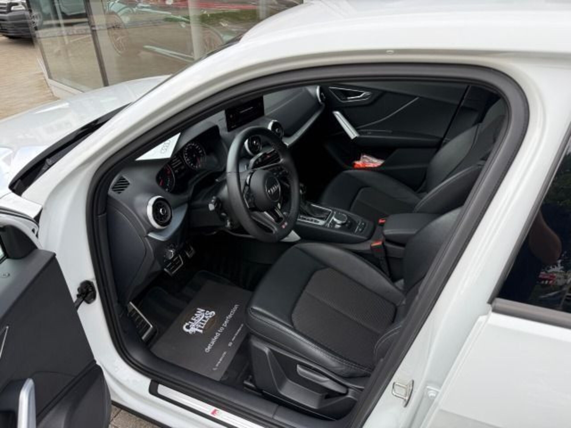 Audi Q2 S line