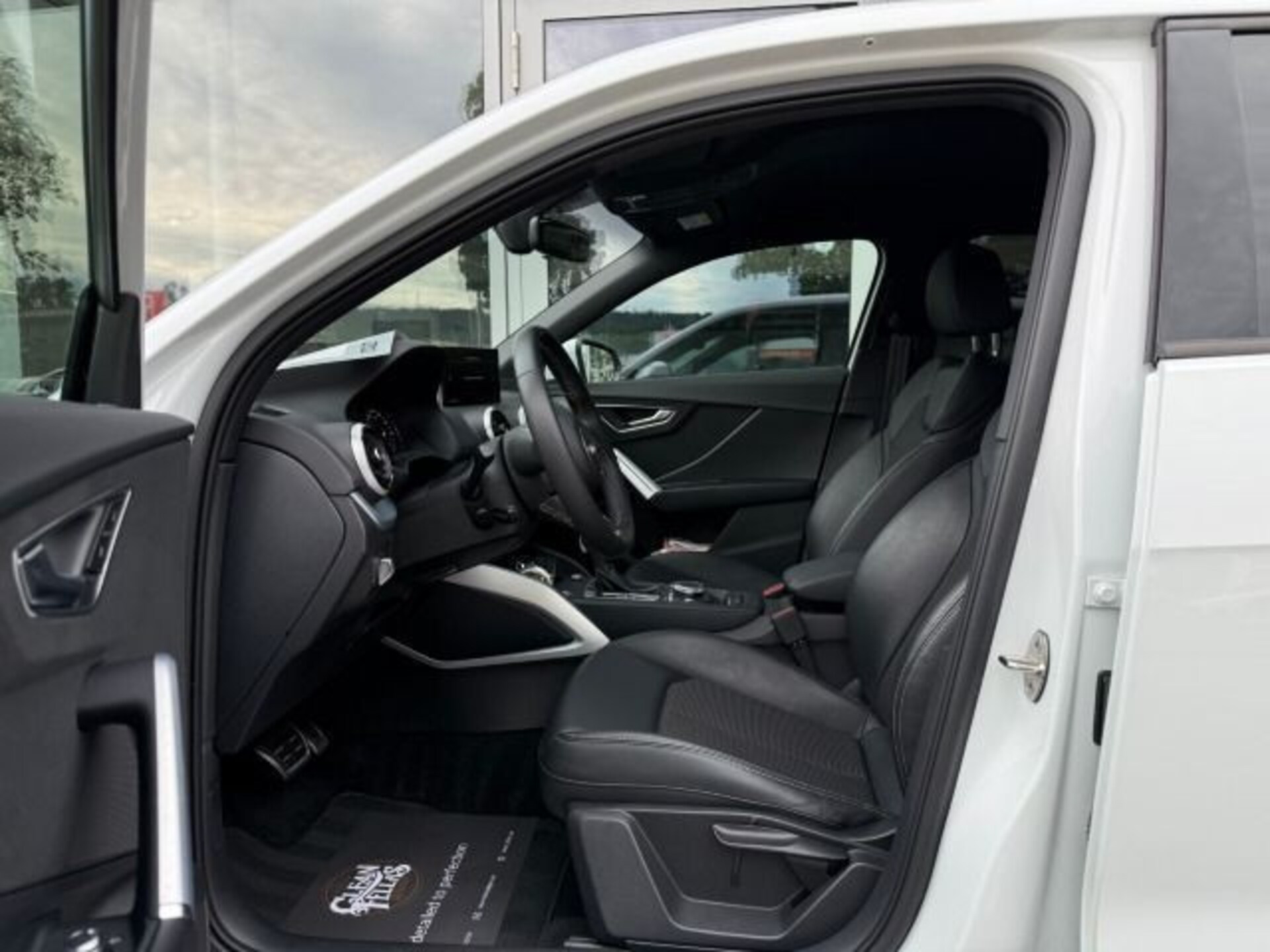 Audi Q2 S line