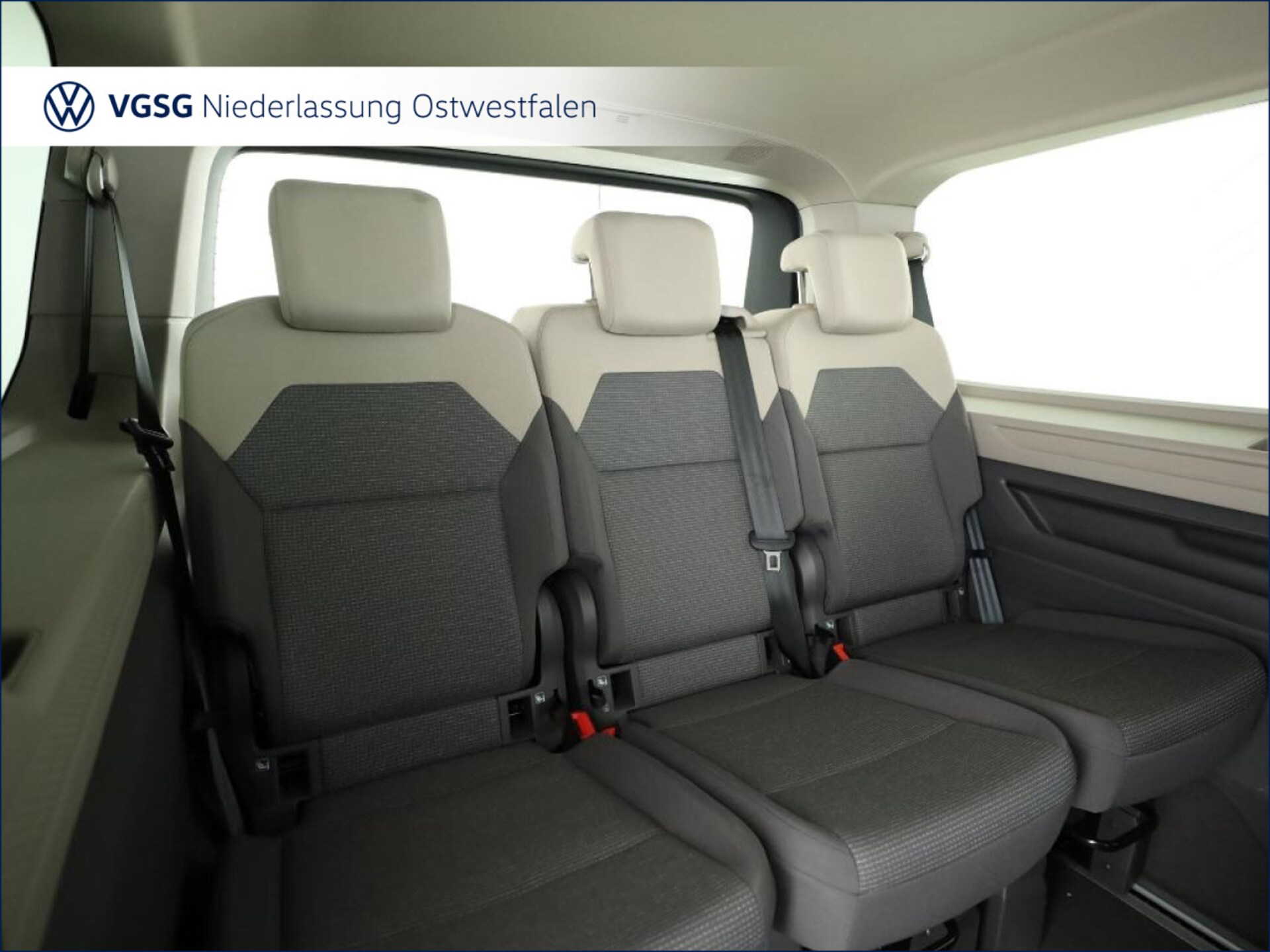 Volkswagen Multivan Langversion Basis-Modell